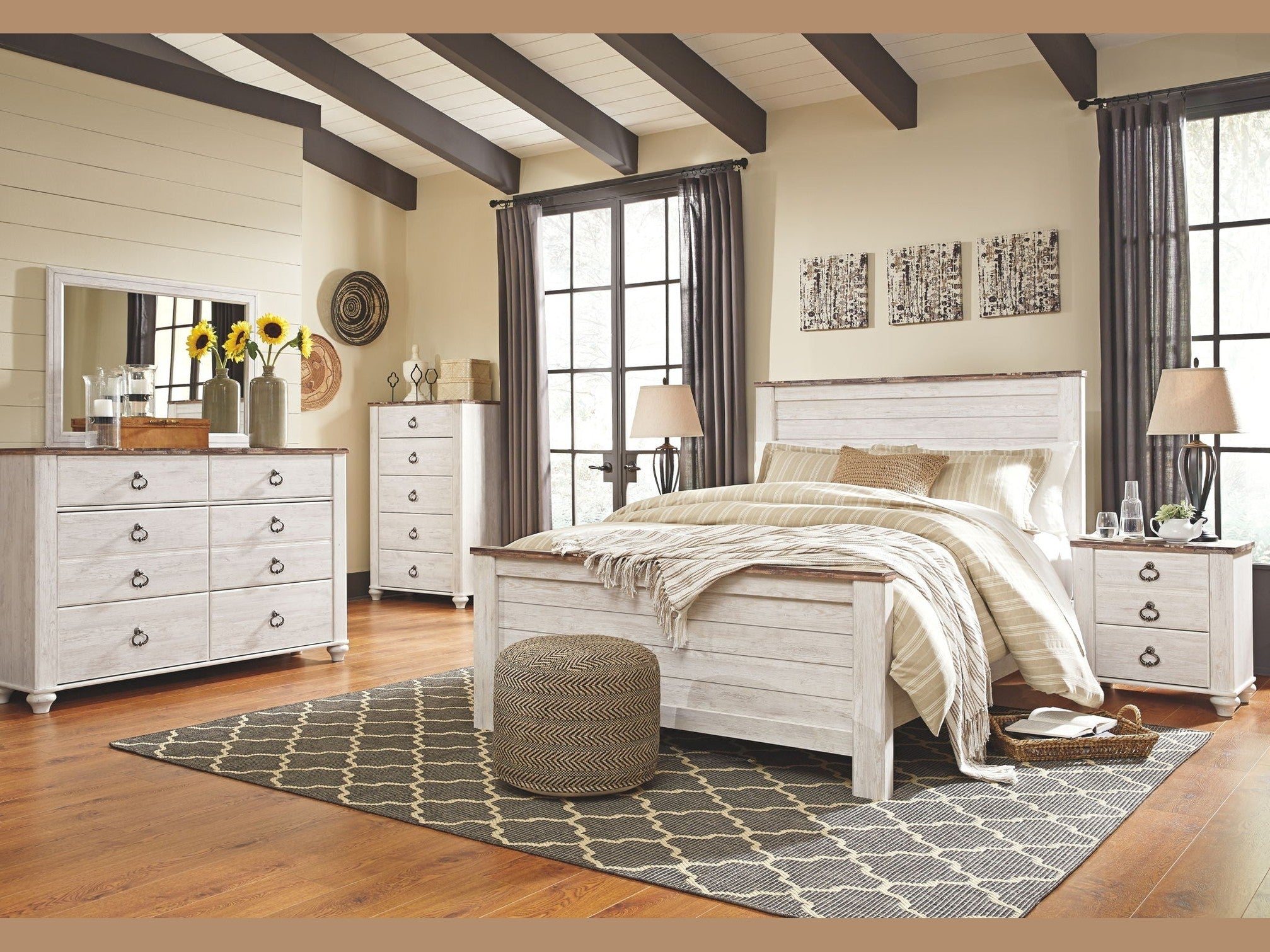 Willowton - Panel Bedroom Set
