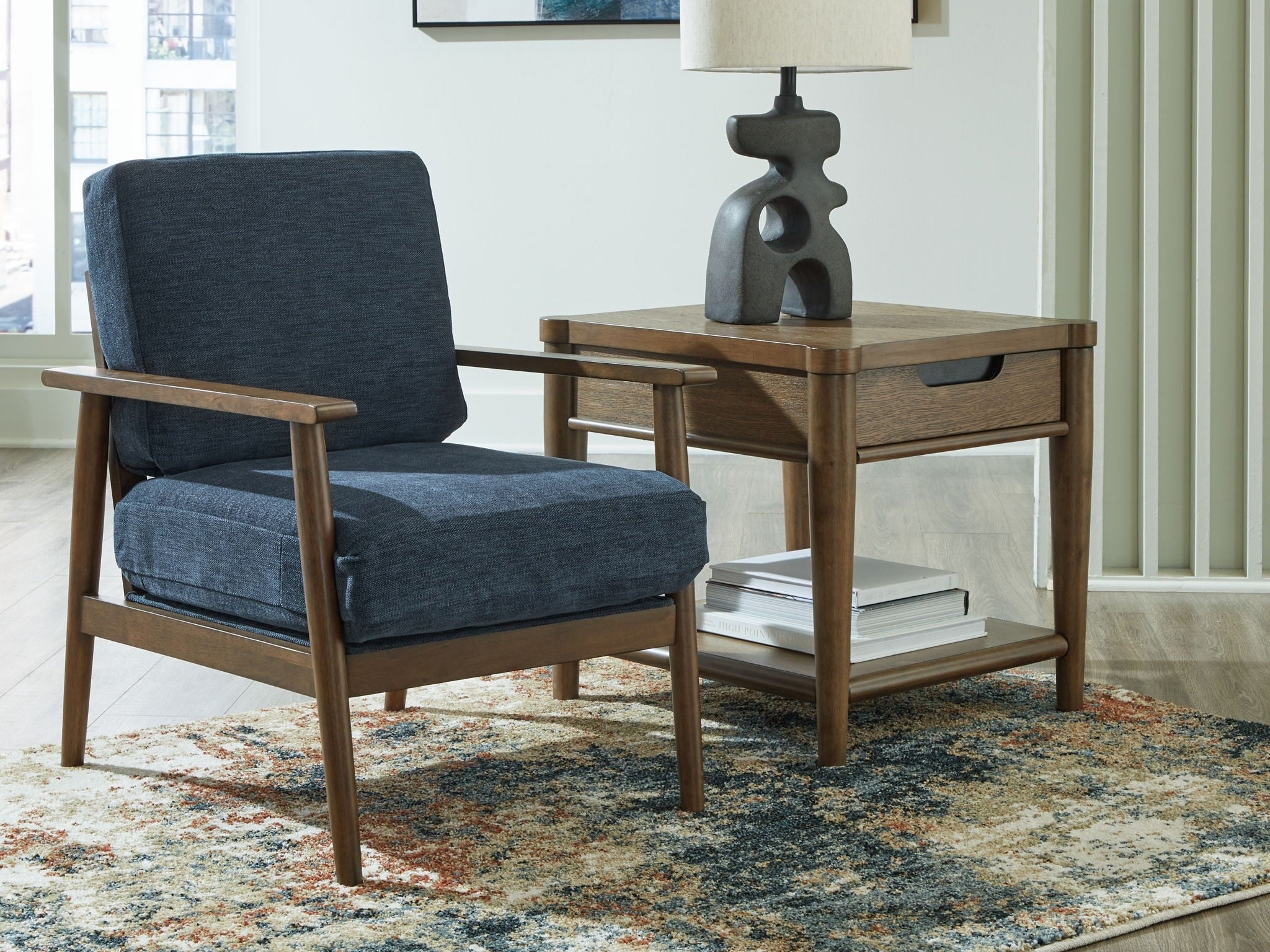 Bixler - Showood Accent Chair