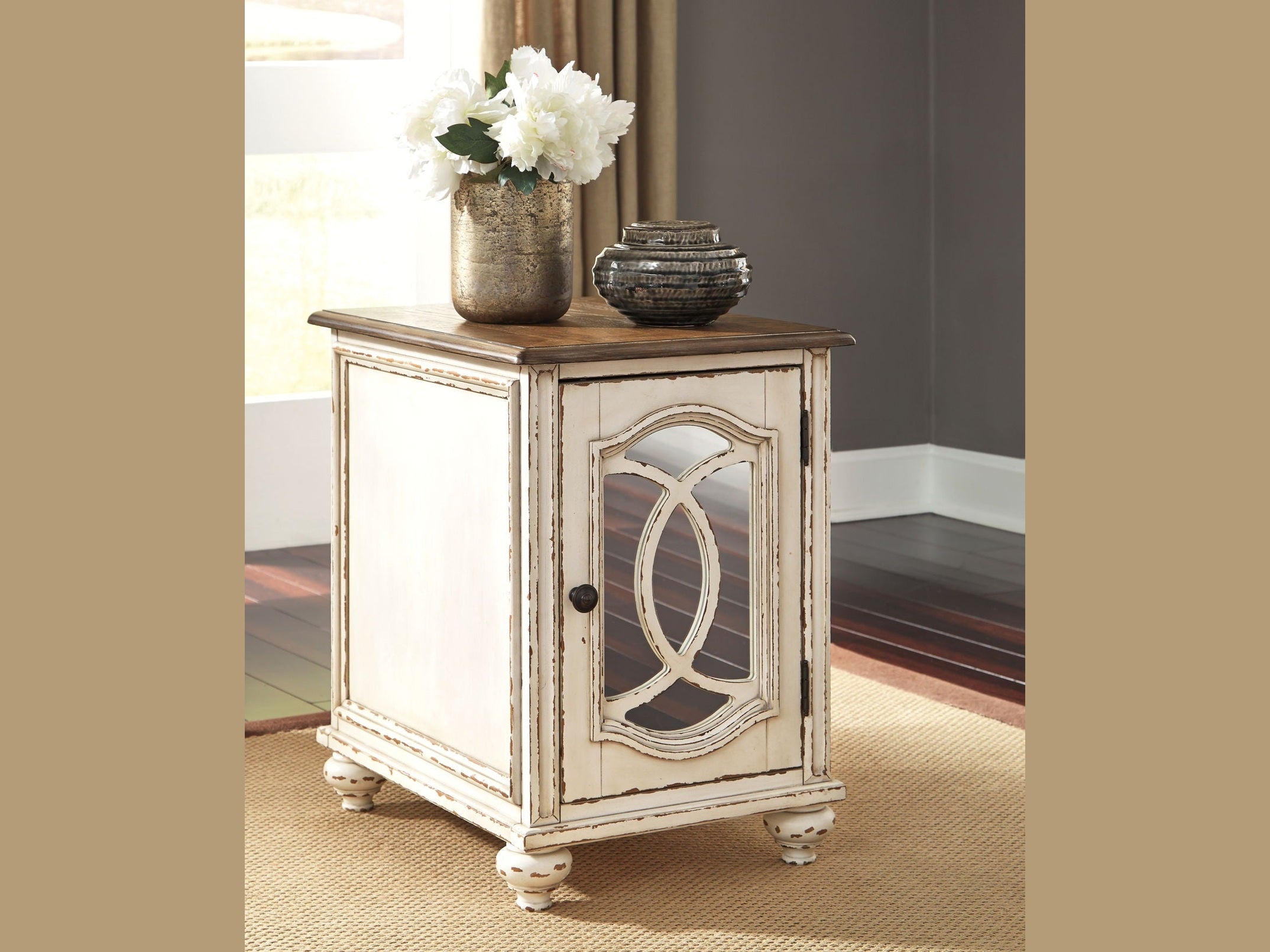 Realyn - Chair Side End Table - Insert Mirror - White / Brown