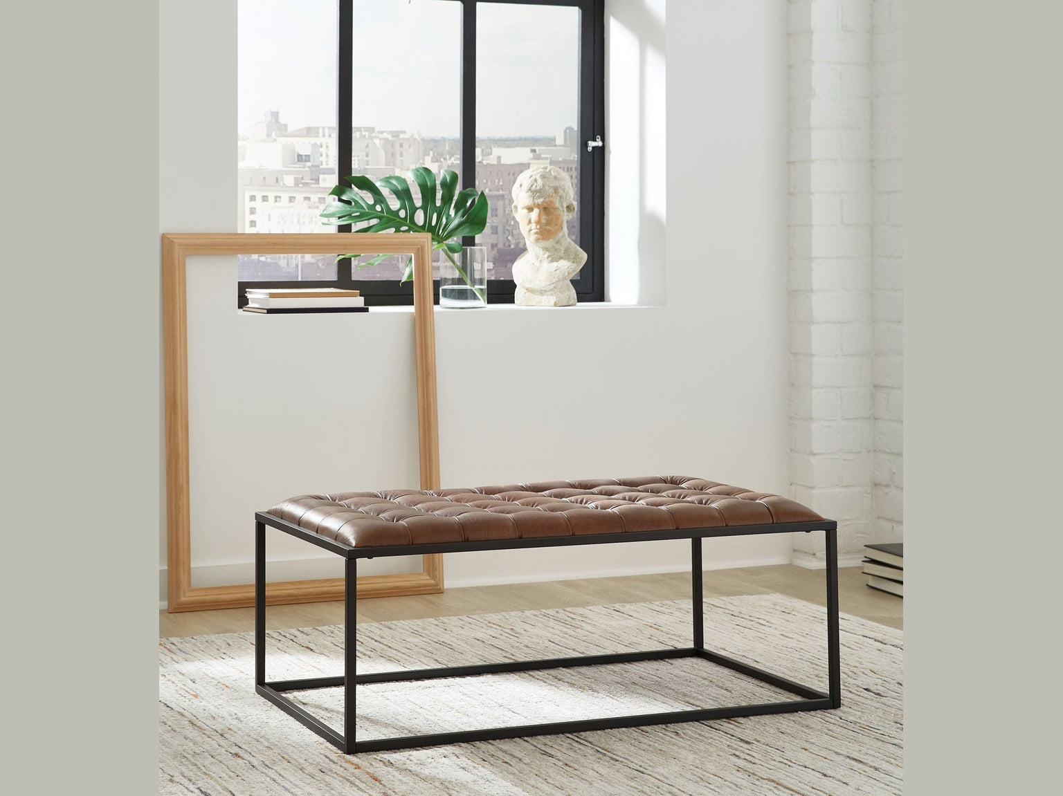 Junsor - Cocktail Ottoman - Brown / Black