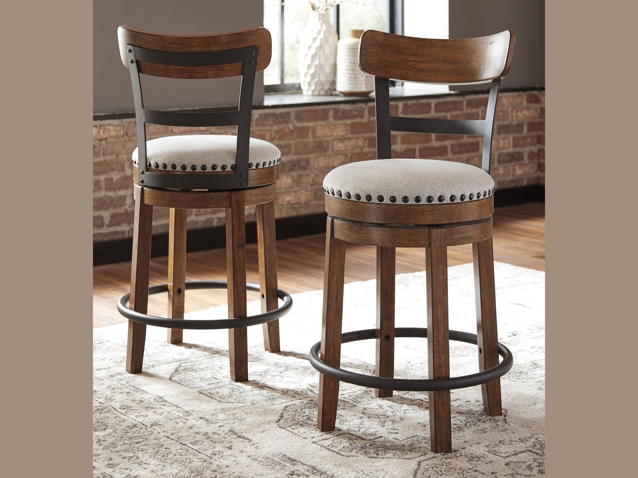 Valebeck - Full Back Swivel Stool