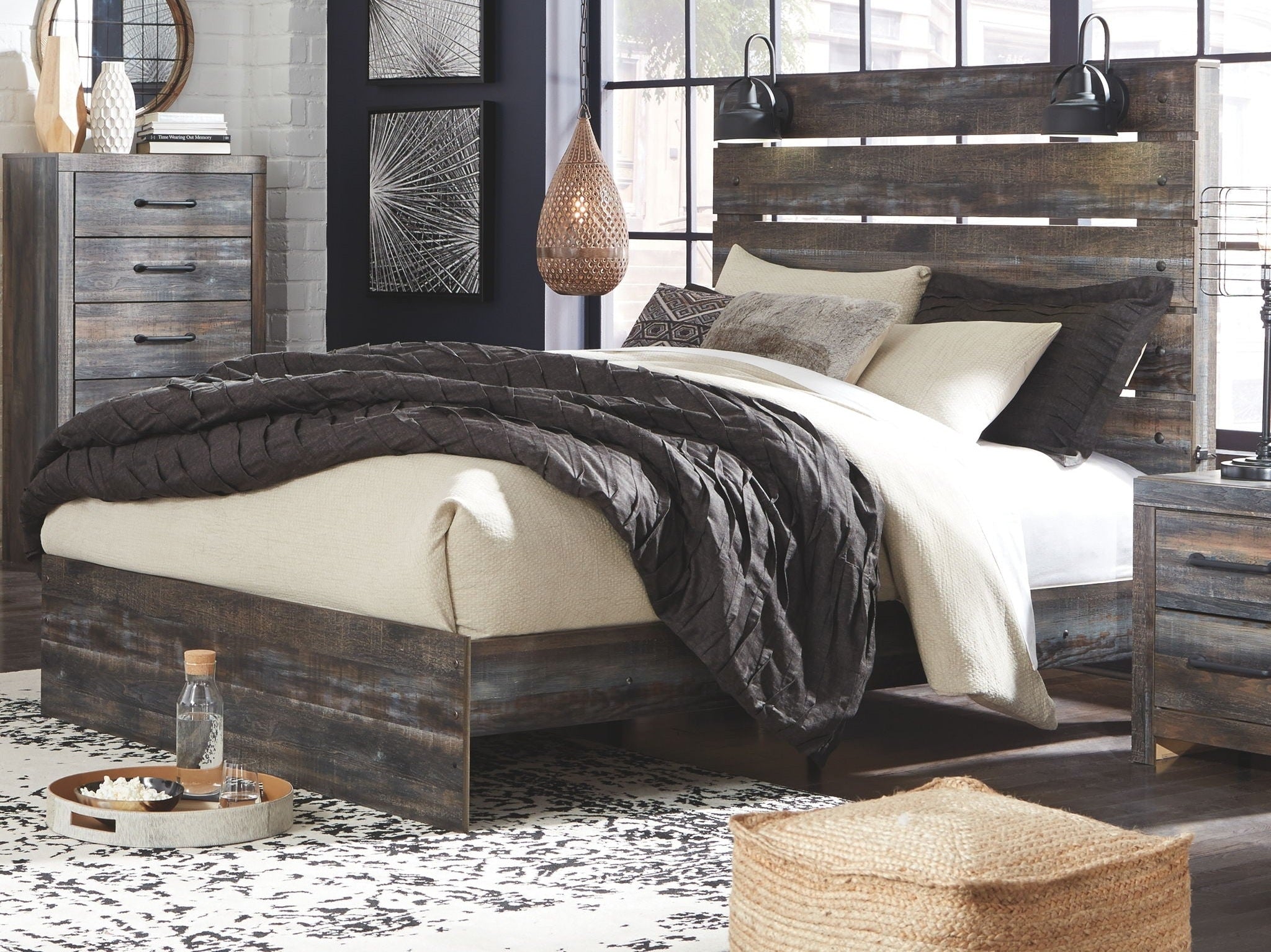 Drystan - Panel Bedroom Set
