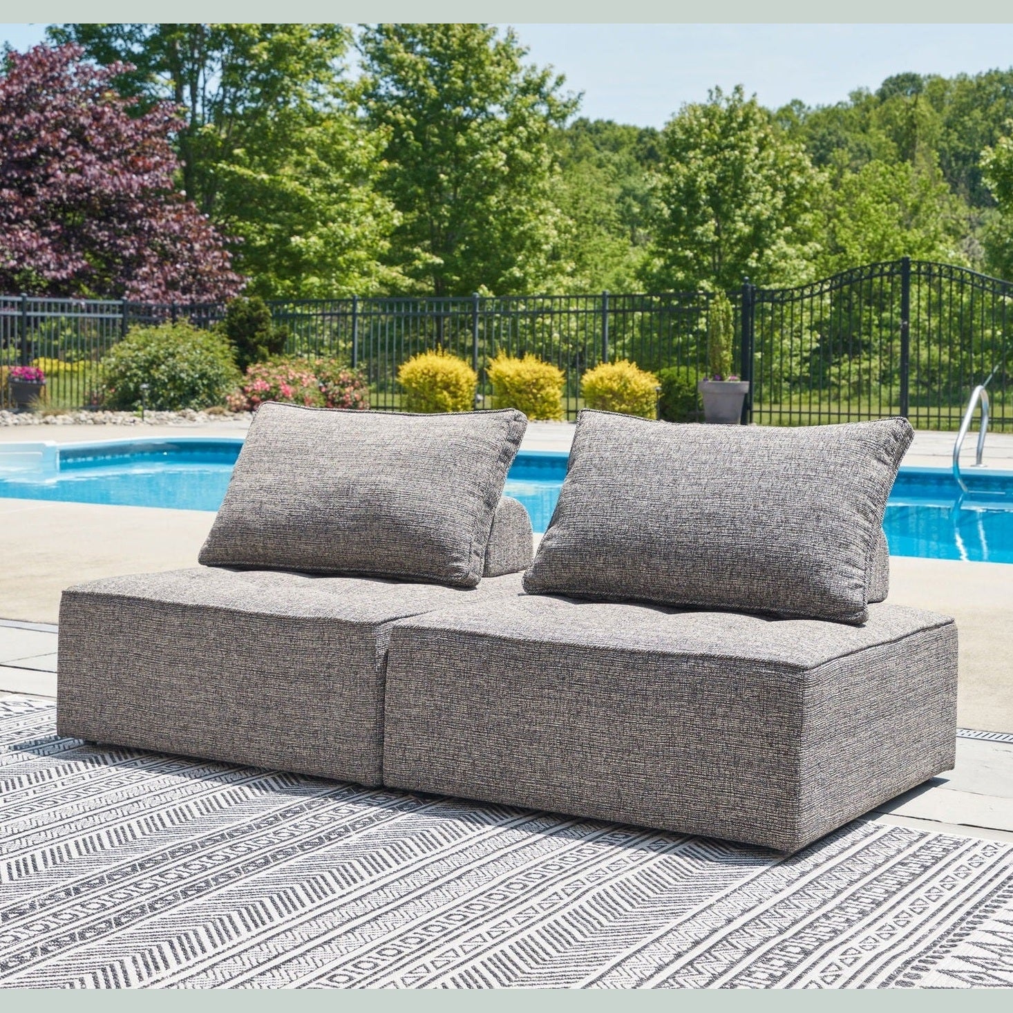 Bree Zee - Outdoor Sectional