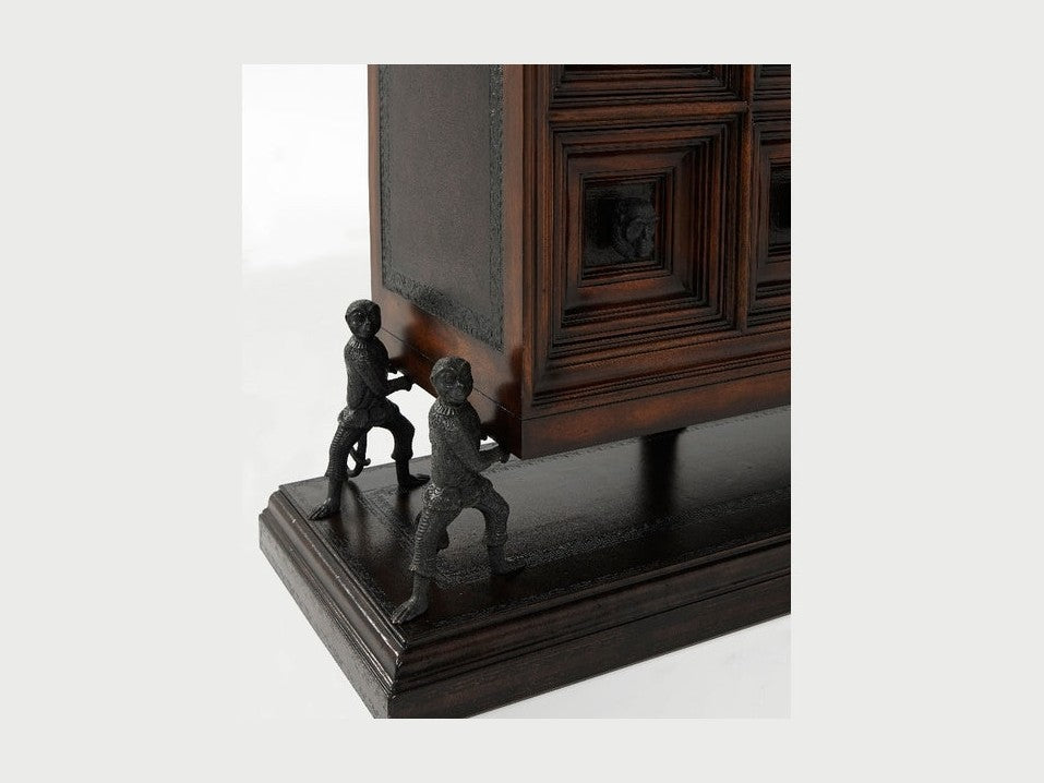 Theodore Alexander The Humorous Chest