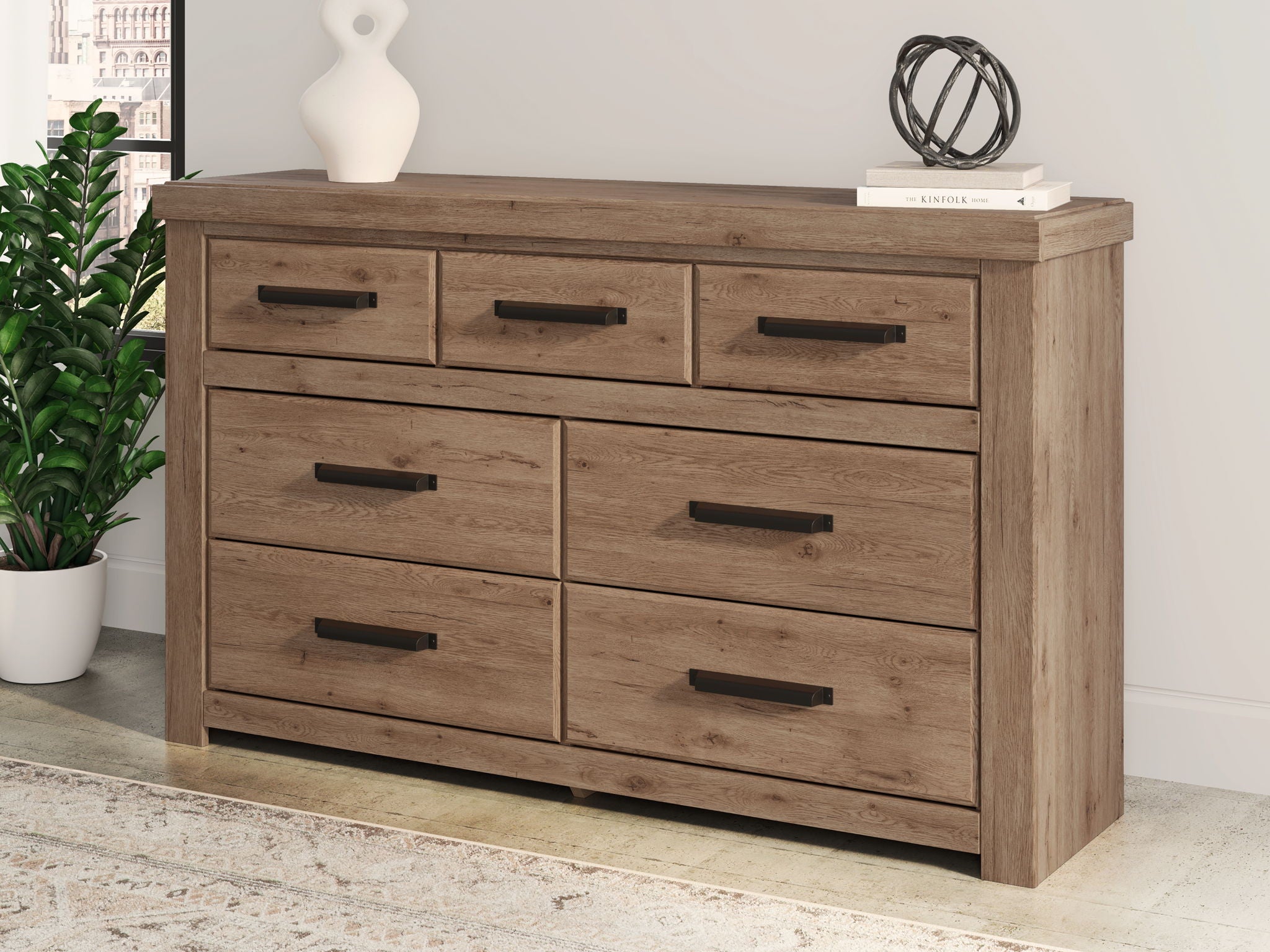 Garistyn - Dresser