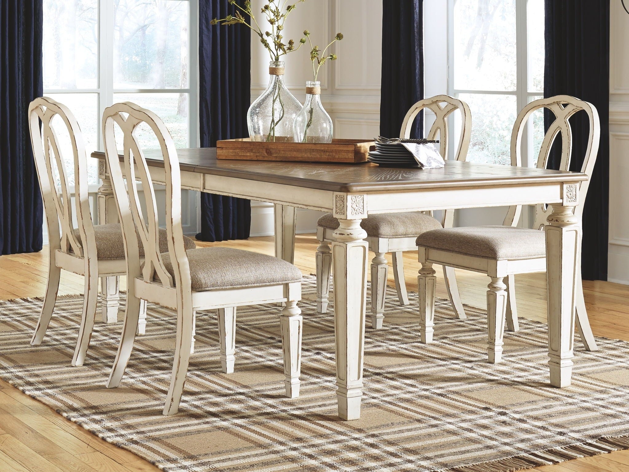 Realyn - Rectangular Dining Table Set