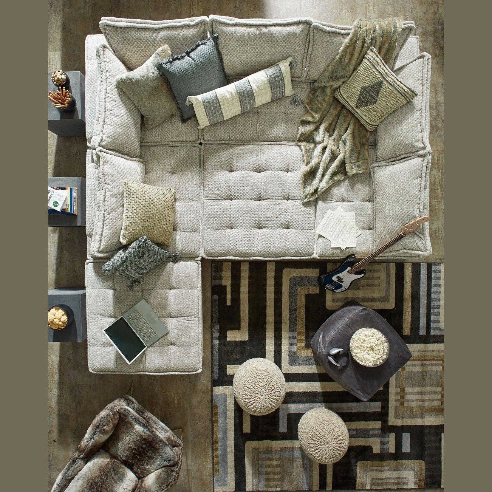 Bales - Sectional