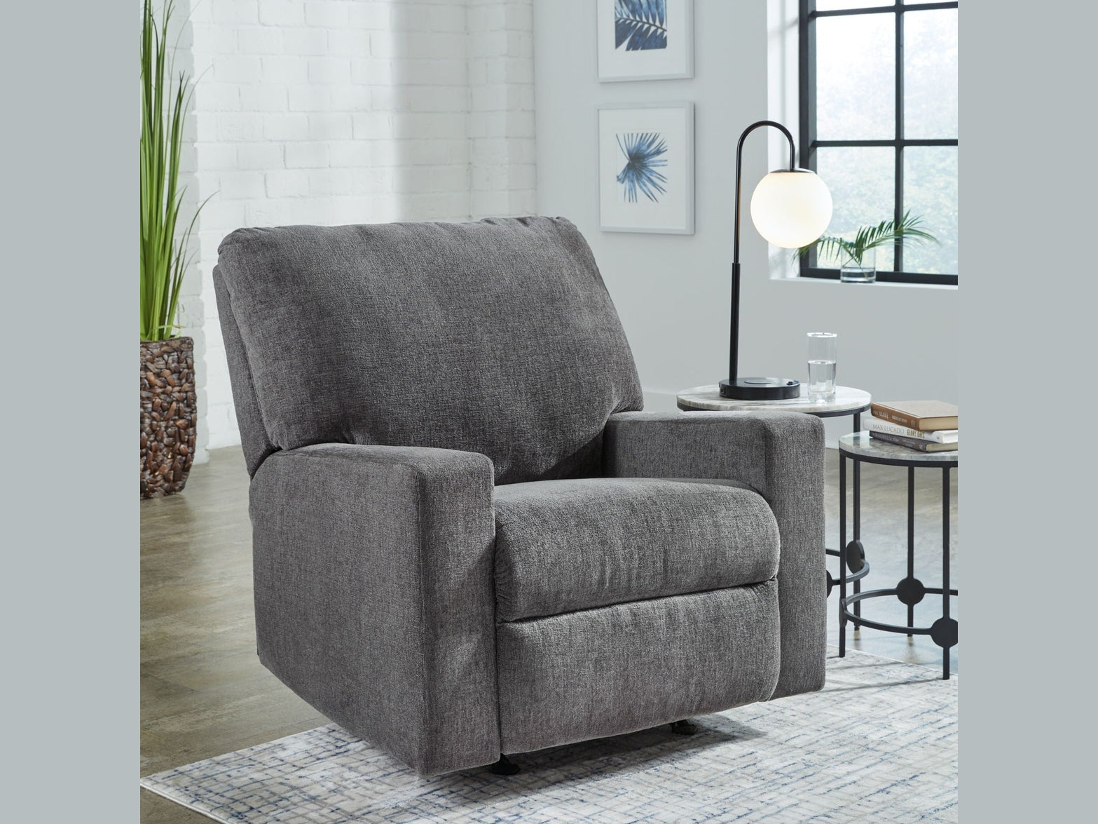 Rannis - Rocker Recliner