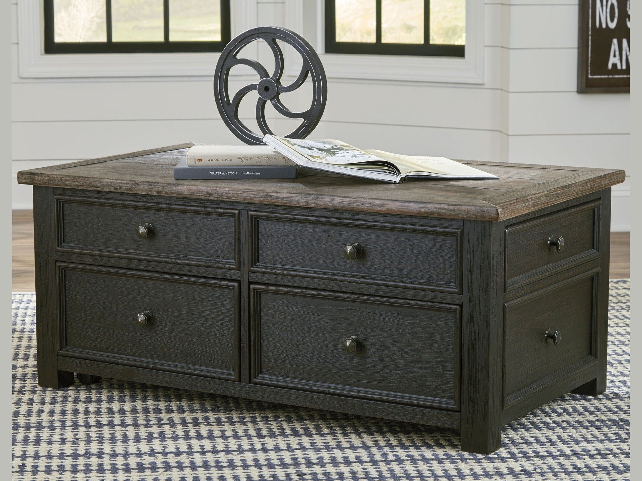 Tyler Creek - Lift Top Cocktail Table - Grayish Brown / Black