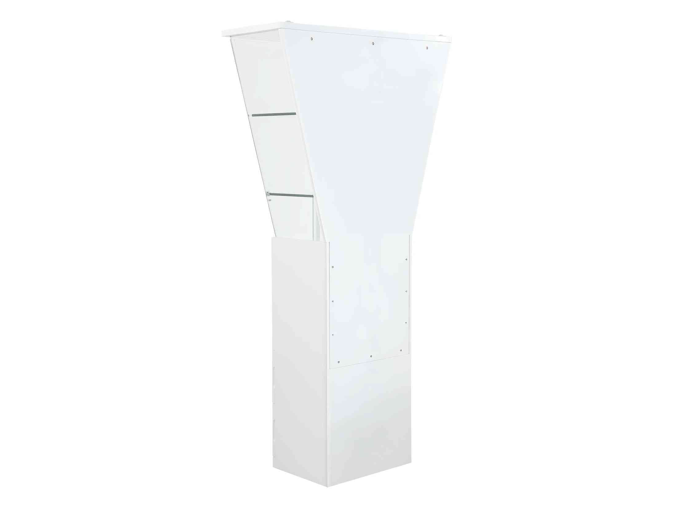 Triangle-shaped Curio 6625