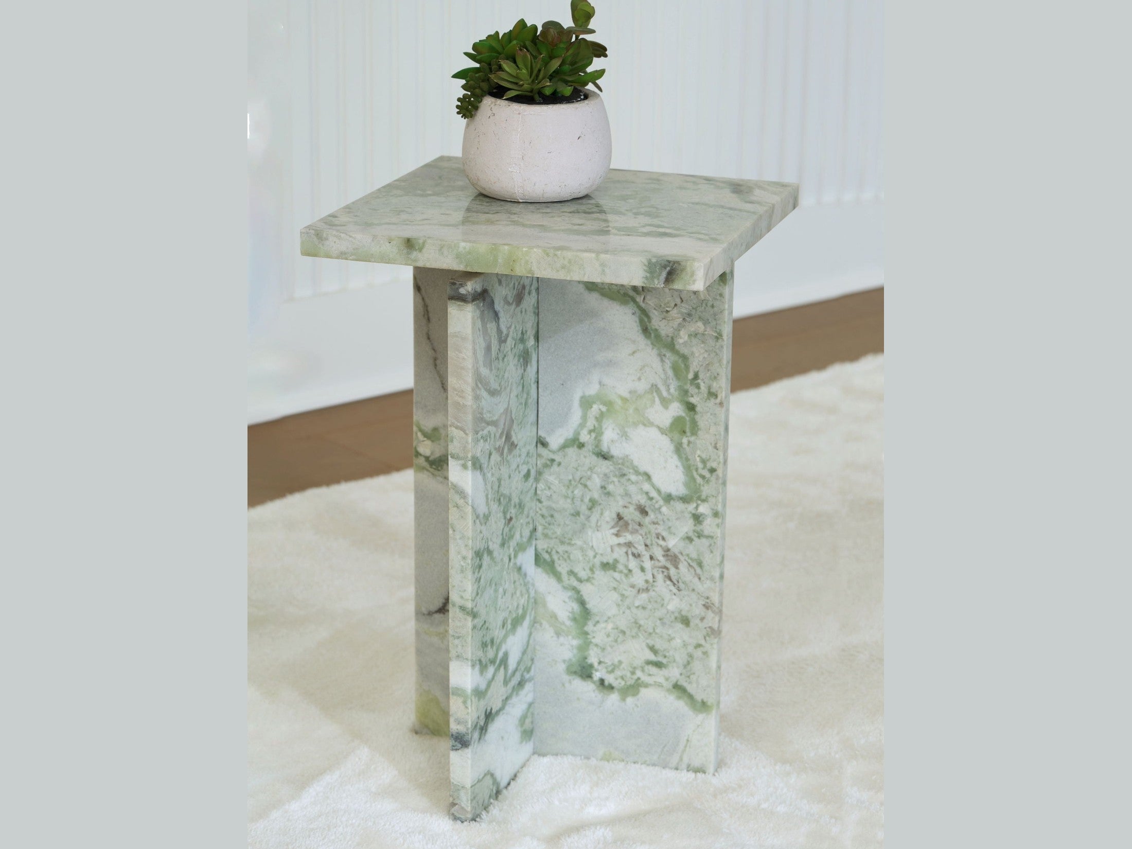 Deaconwell - Accent Table - White / Green