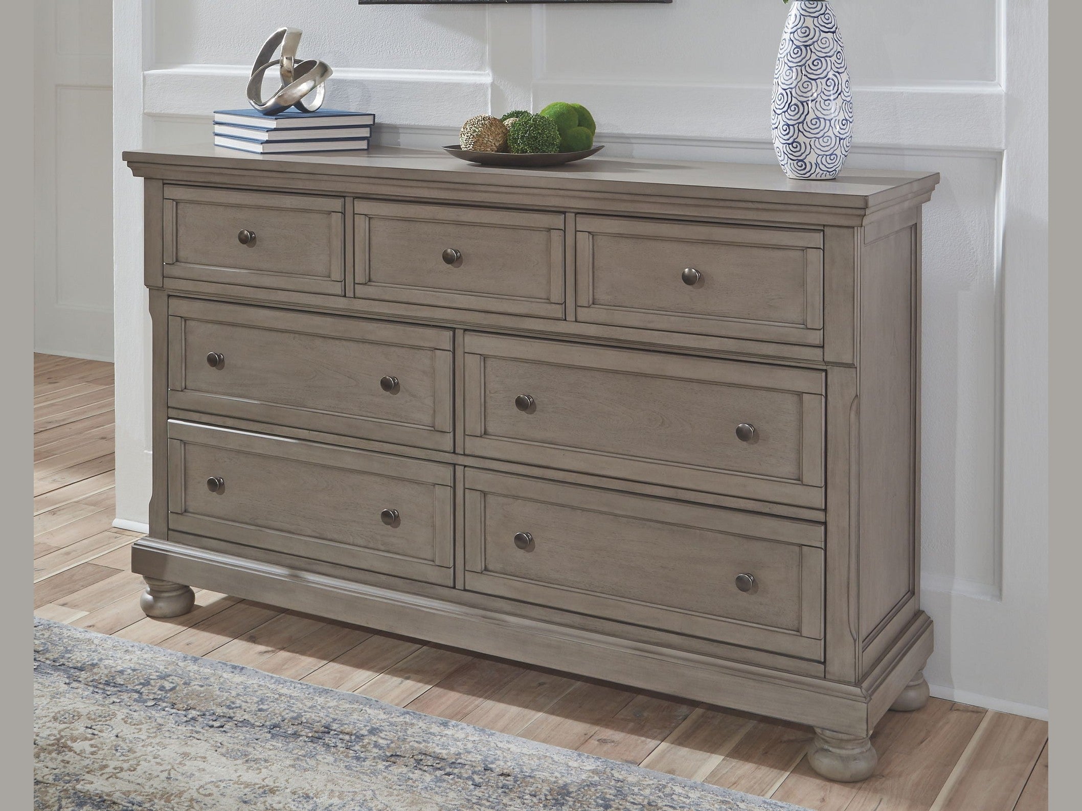 Lettner - Dresser