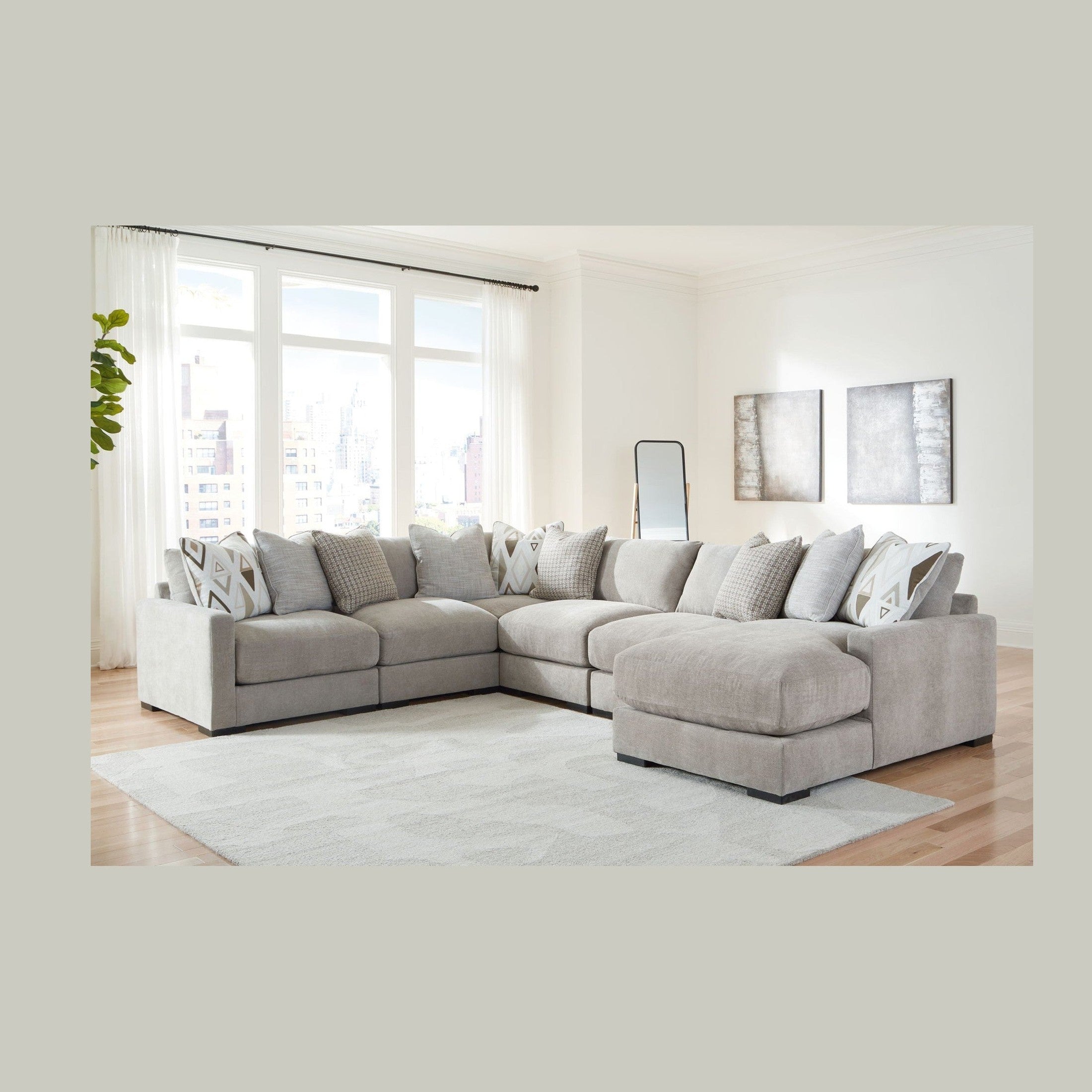 Aslan Court - Sectional