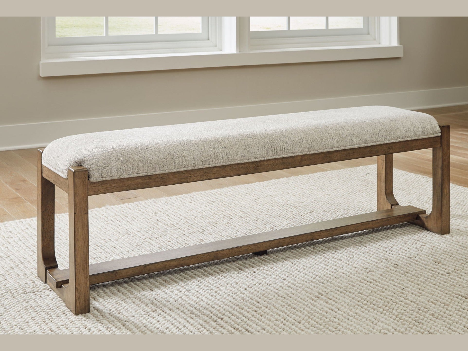 Cabalynn - Large Uph Dining Room Bench - Oatmeal / Light Brown