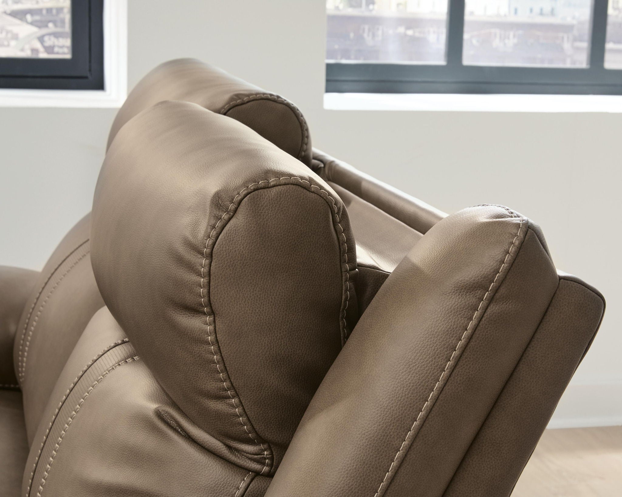 Max-Media - Reclining Sectional