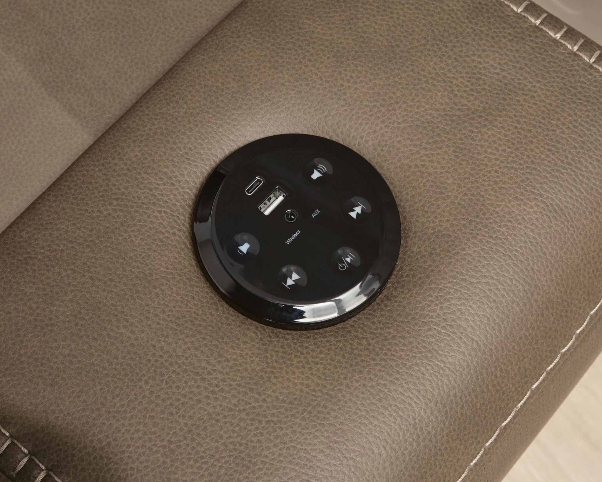 Max-Media - Reclining Sectional