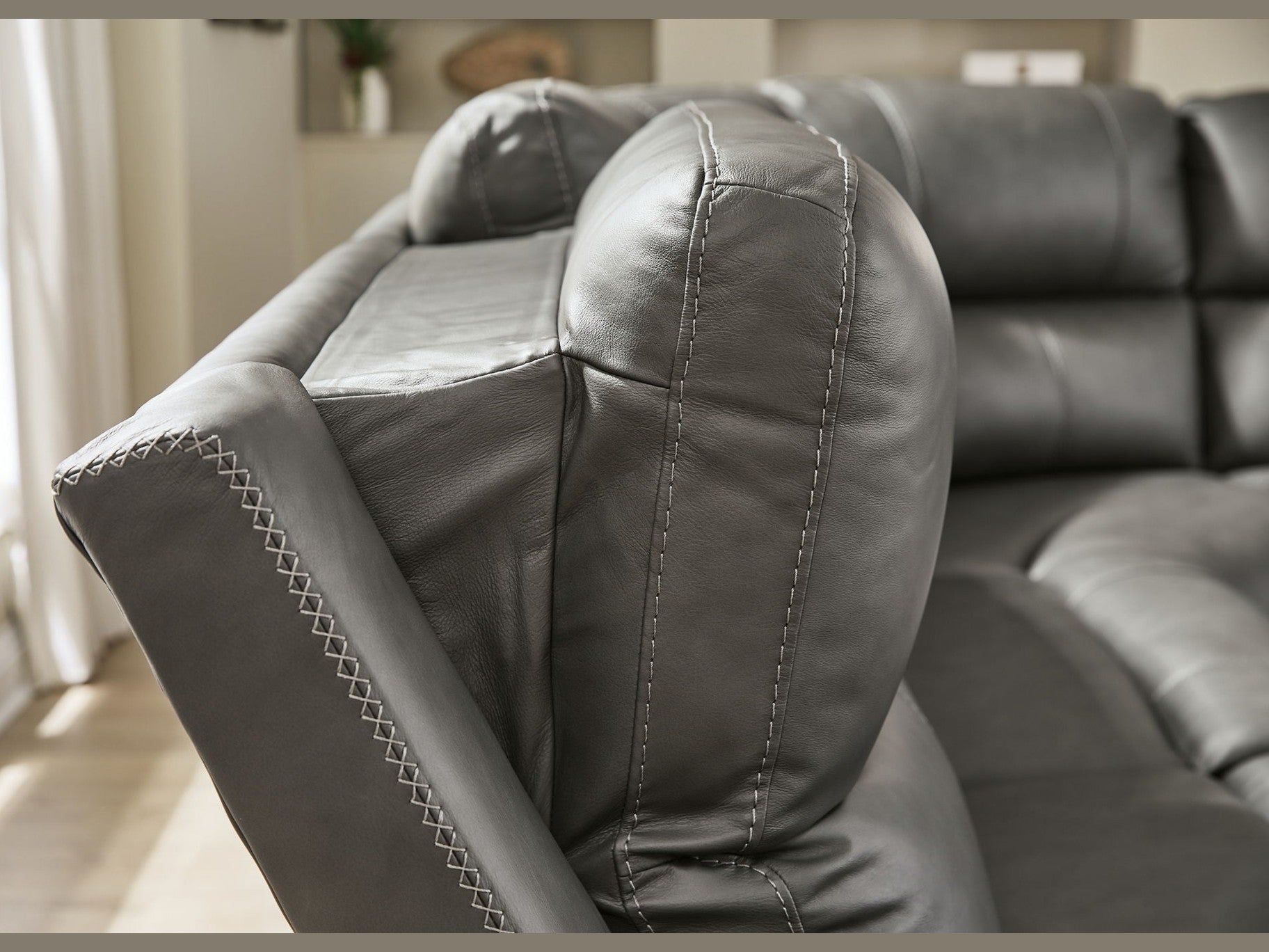 Beryton - Power Reclining Sectional