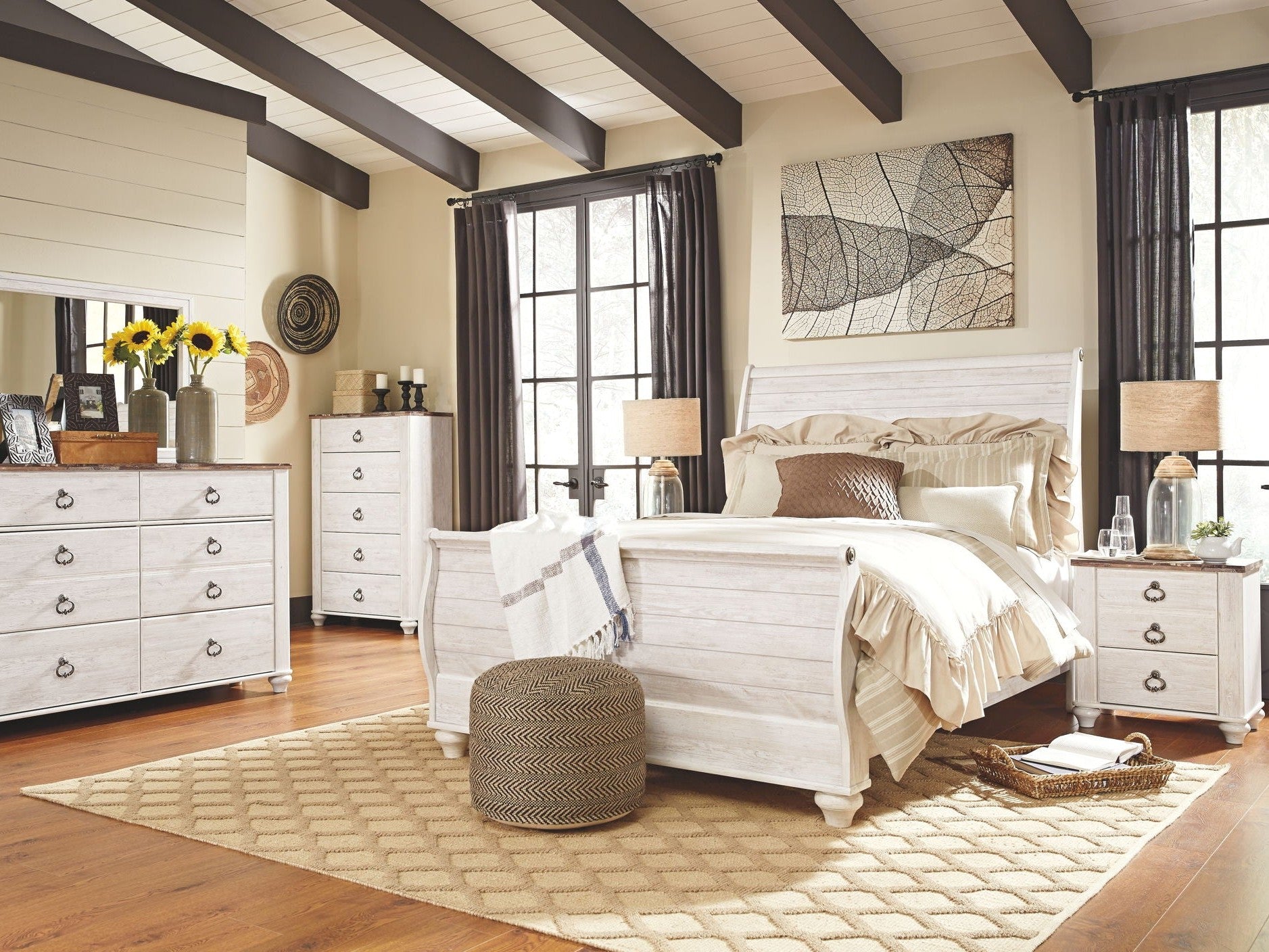 Willowton - Sleigh Bed