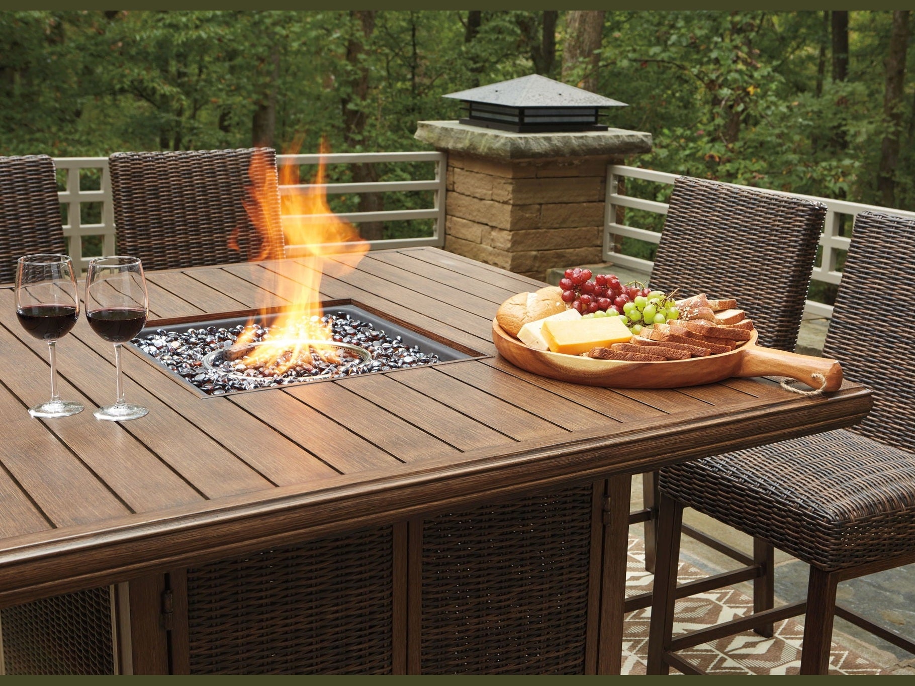 Paradise Trail - Outdoor Fire Pit Table Set
