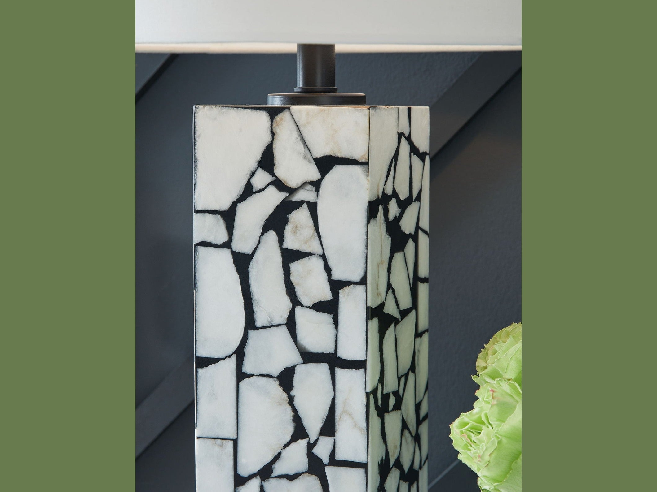 Macaria - Marble Table Lamp - White / Black