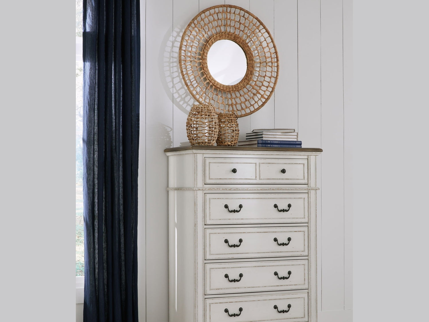 Blendon - Five Drawer Chest - Two-tone