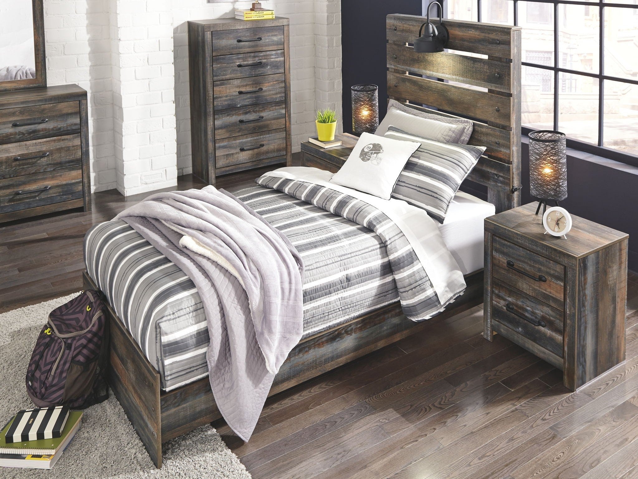 Drystan - Youth Panel Bedroom Set