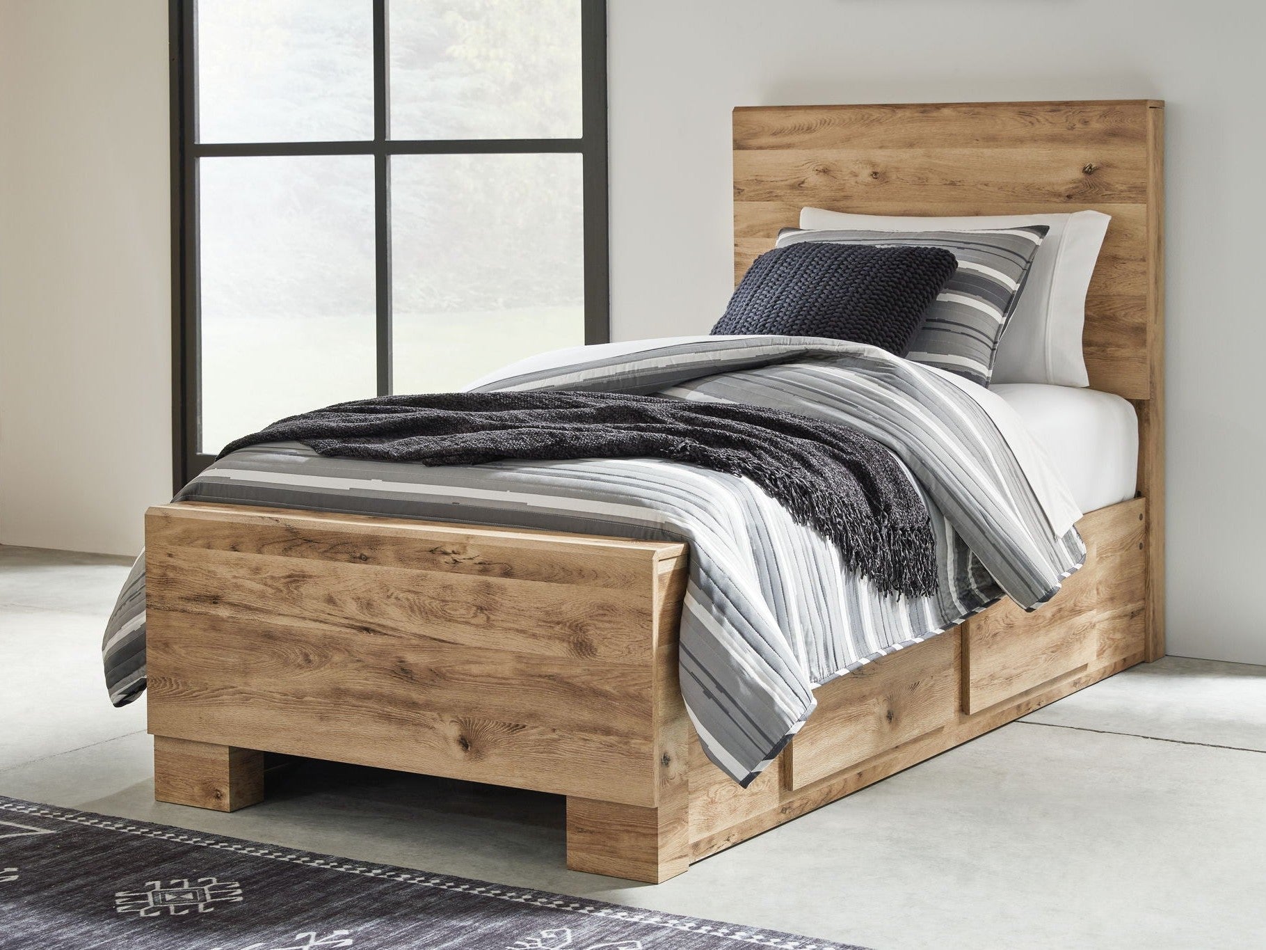 Hyanna - Storage Bed