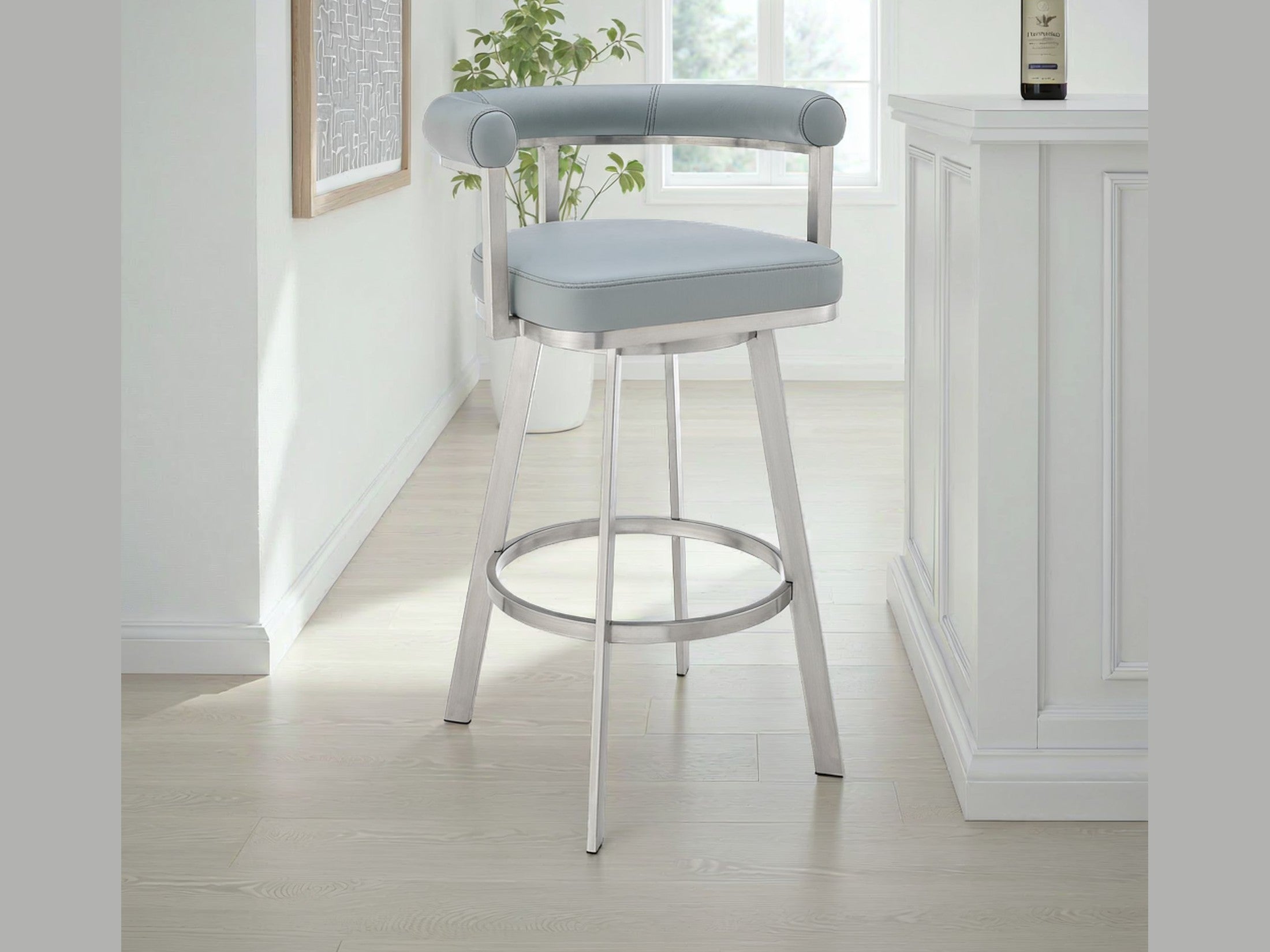 Magnolia - Swivel Stool