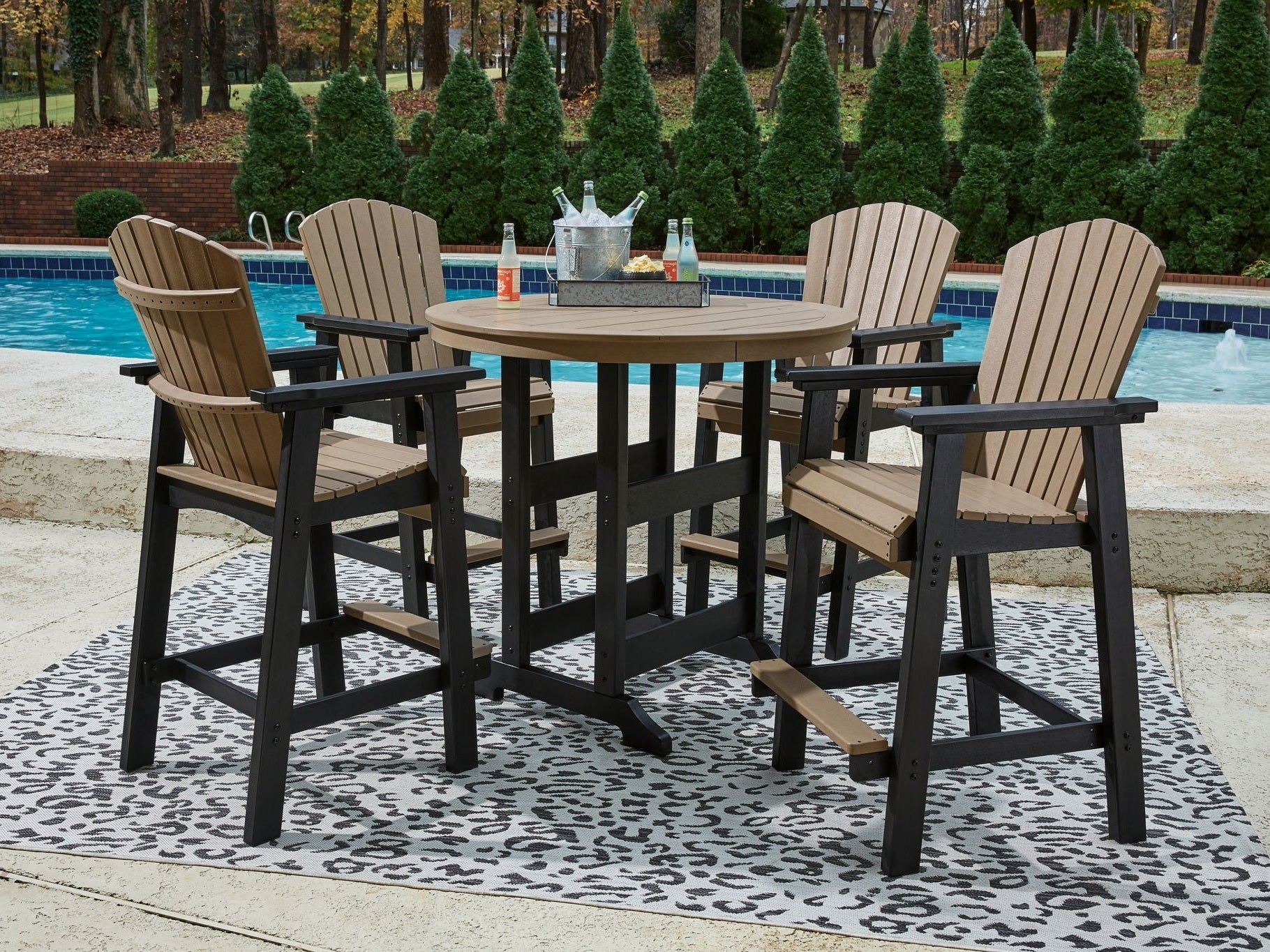 Fairen Trail - 5 Pc. - Dining Set with 4 Chairs - Black / Driftwood