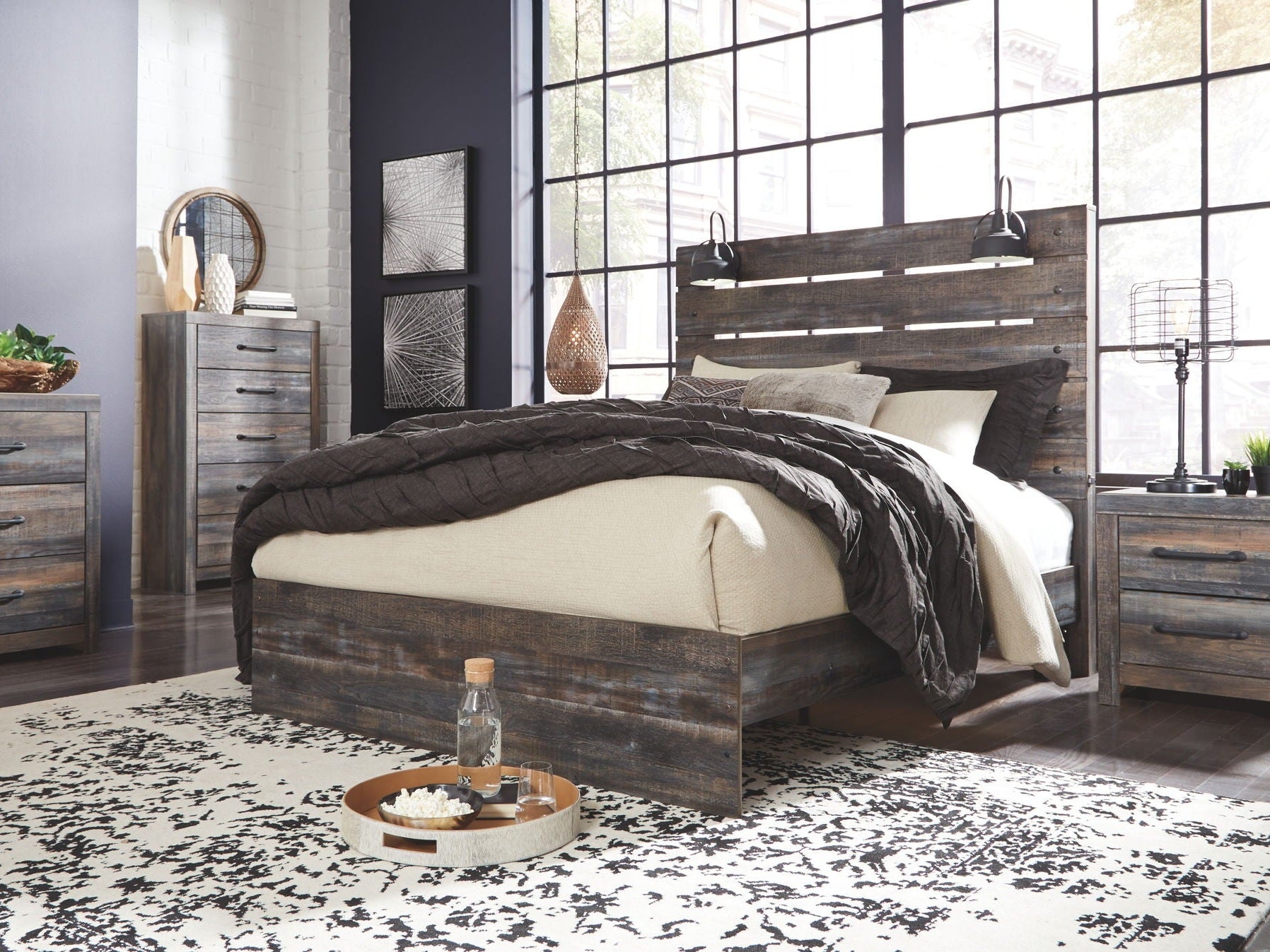 Drystan - Panel Bedroom Set