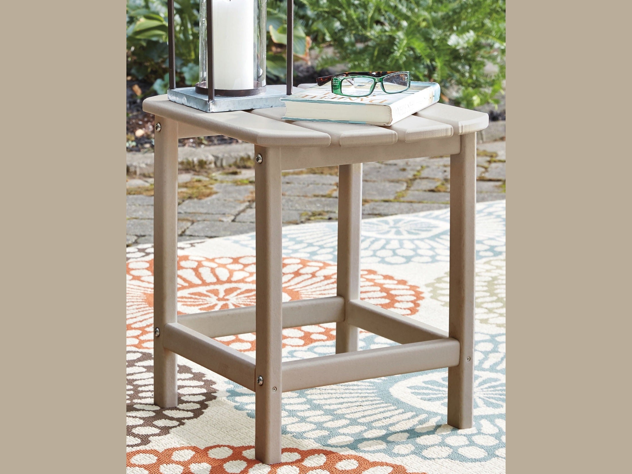 Sundown Treasure - Outdoor End Table