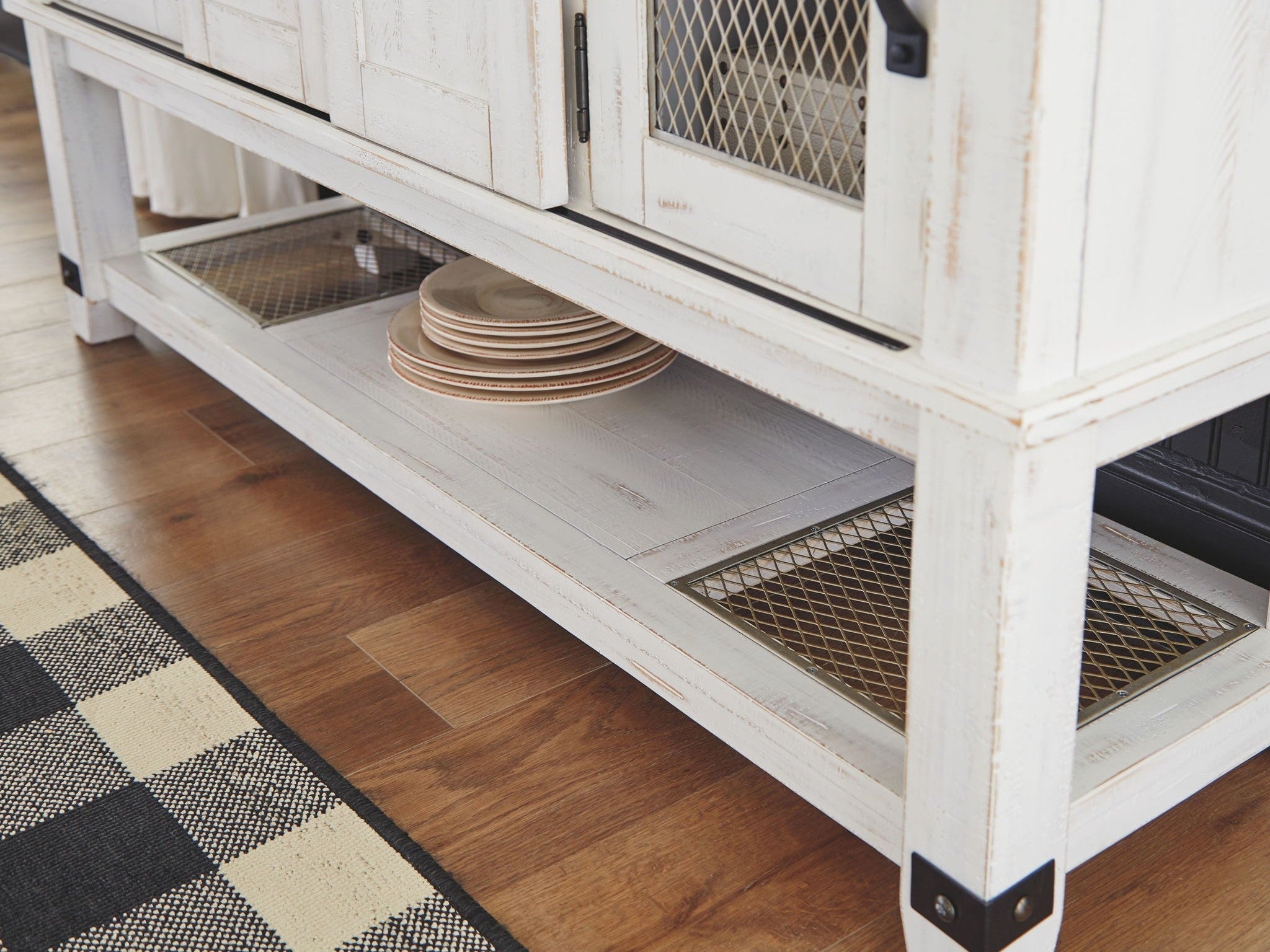 Valebeck - Dining Table Set
