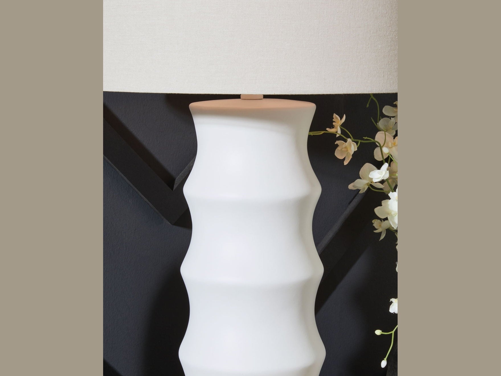 Veraleigh - Poly Lamp