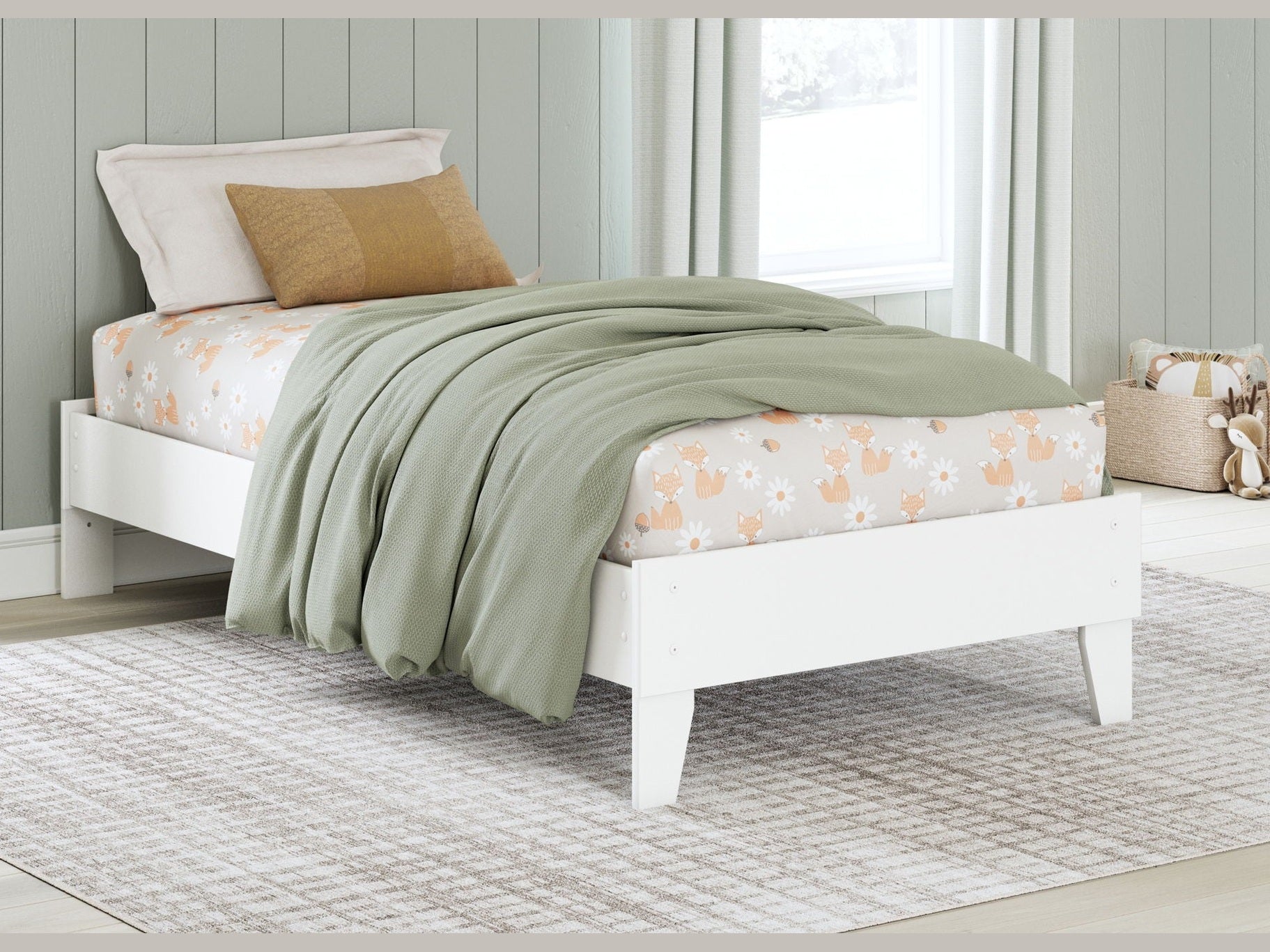 Hallityn - Platform Bed
