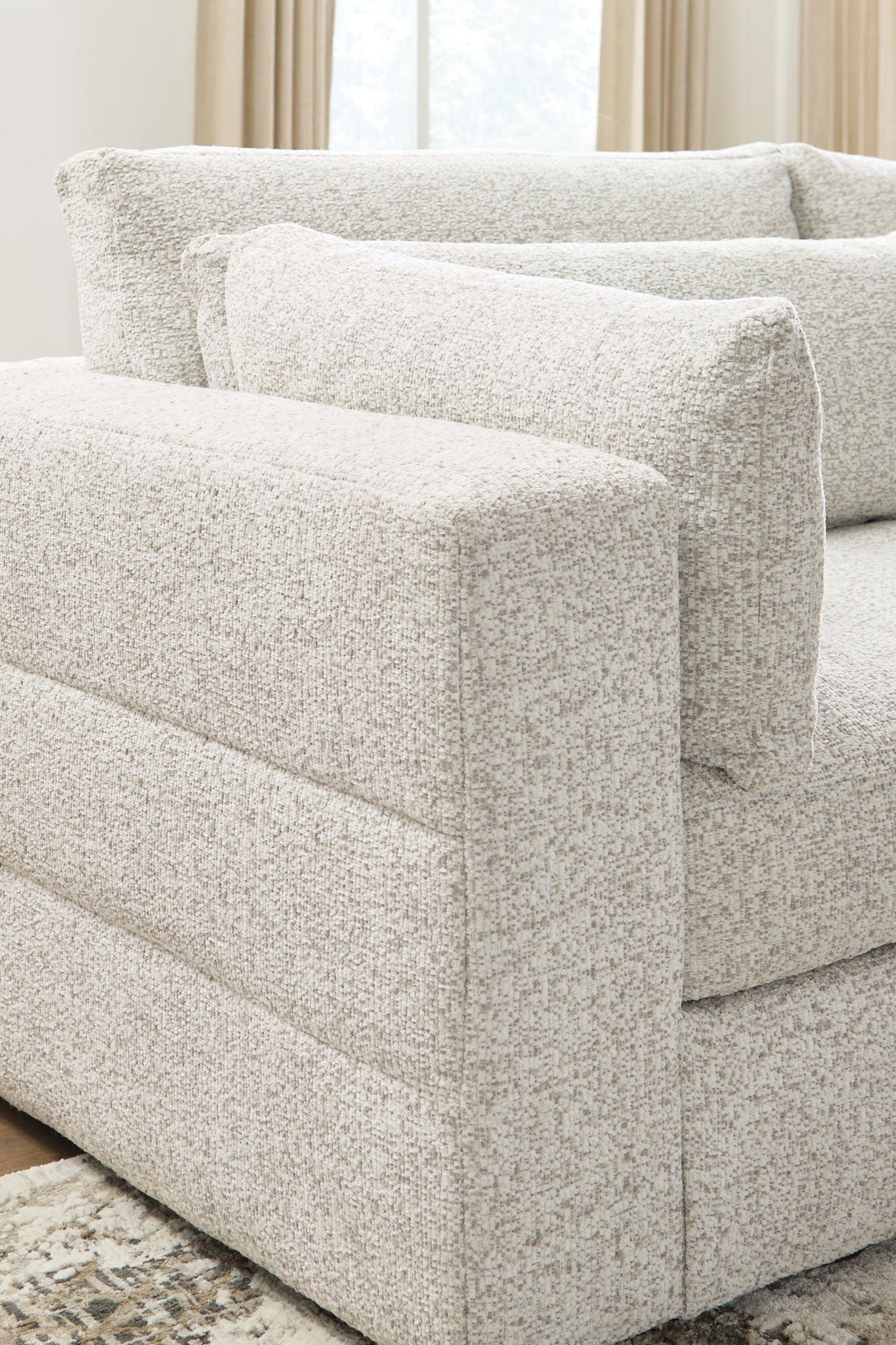 Stonecroft Manor - Sectional
