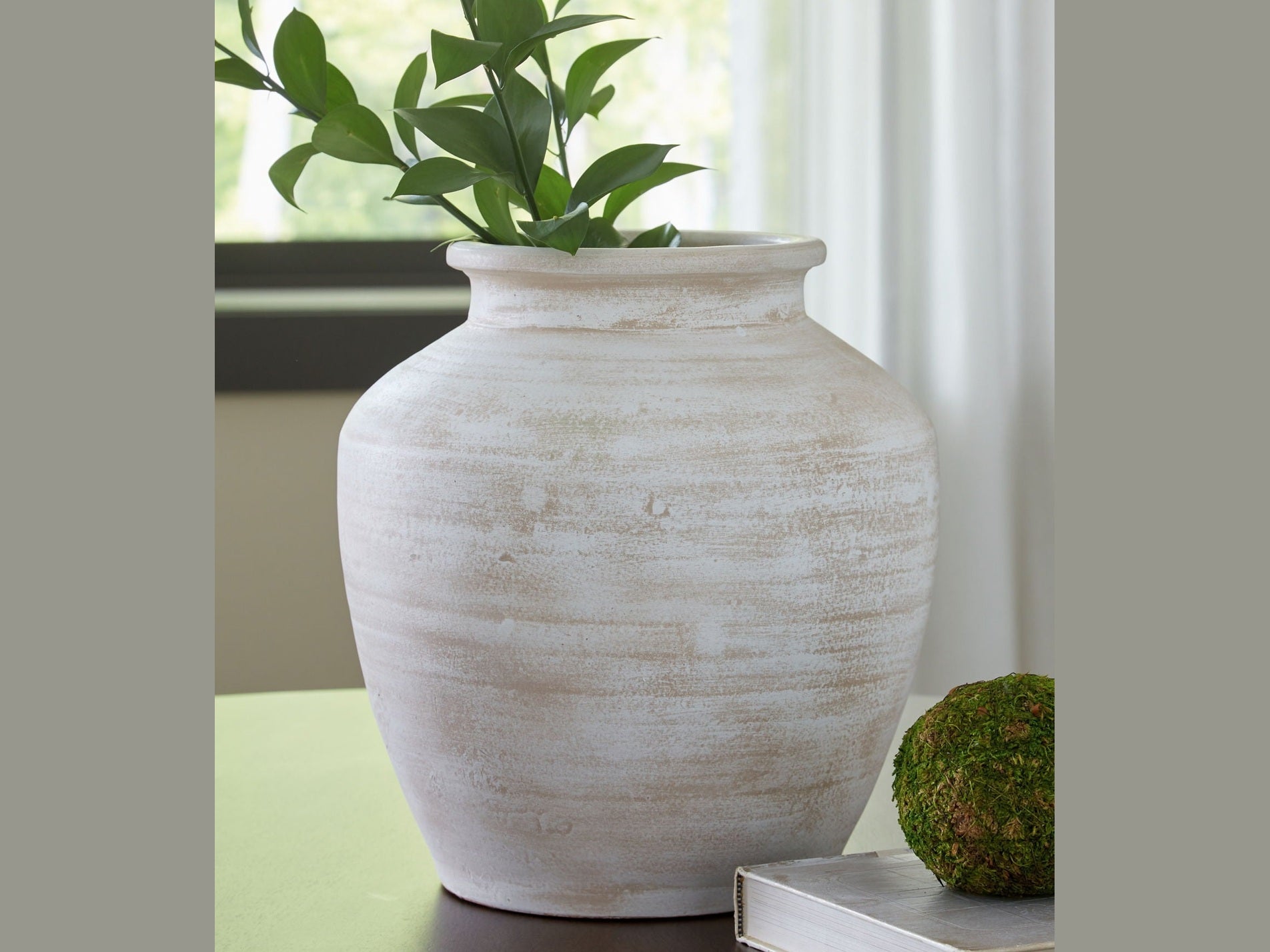 Meadie - 12" Vase