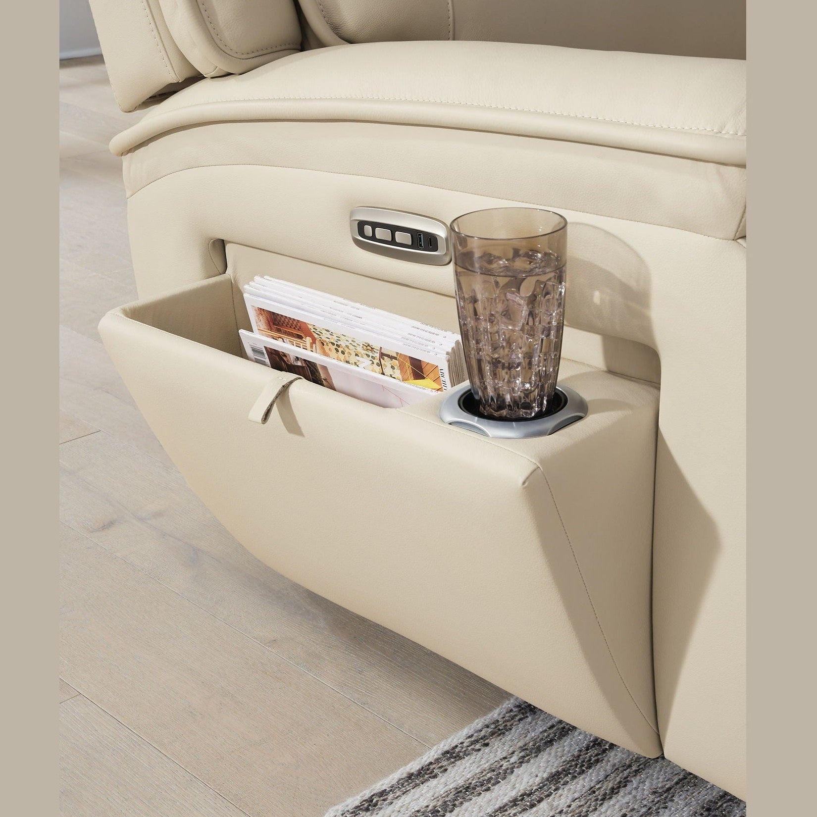 Double Deal - Reclining Sectional