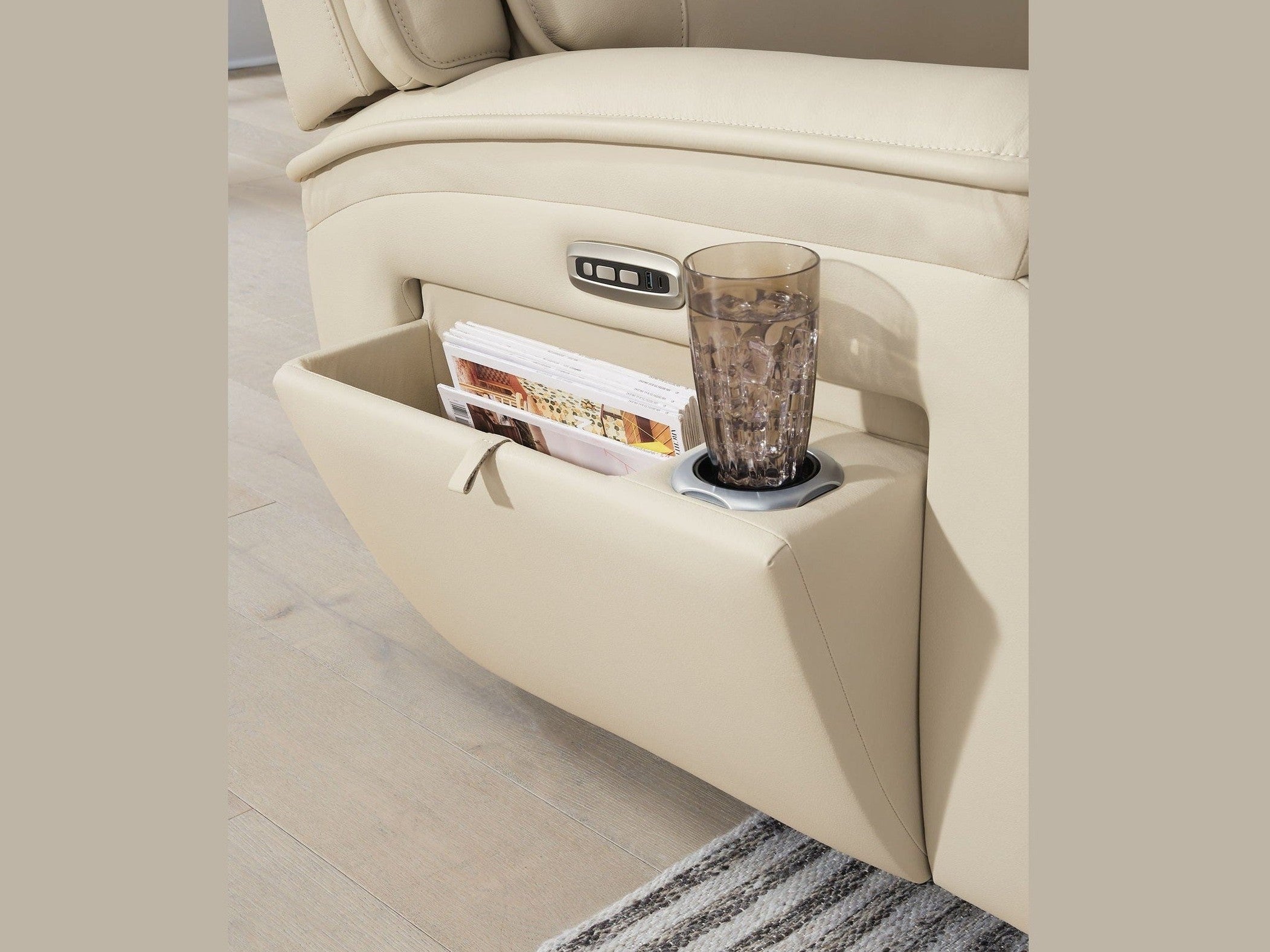 Double Deal - Reclining Sectional
