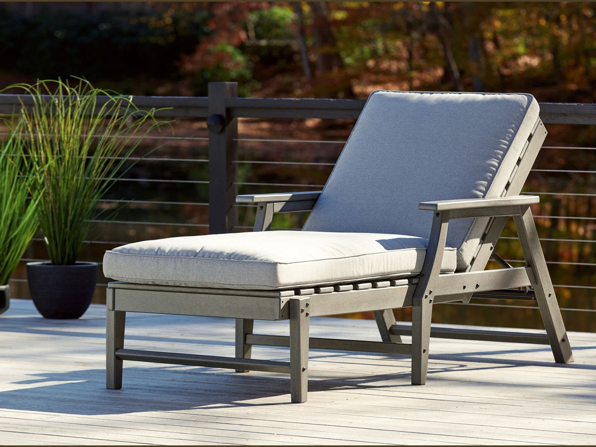 Visola - Chaise Lounge with Cushion - Gray