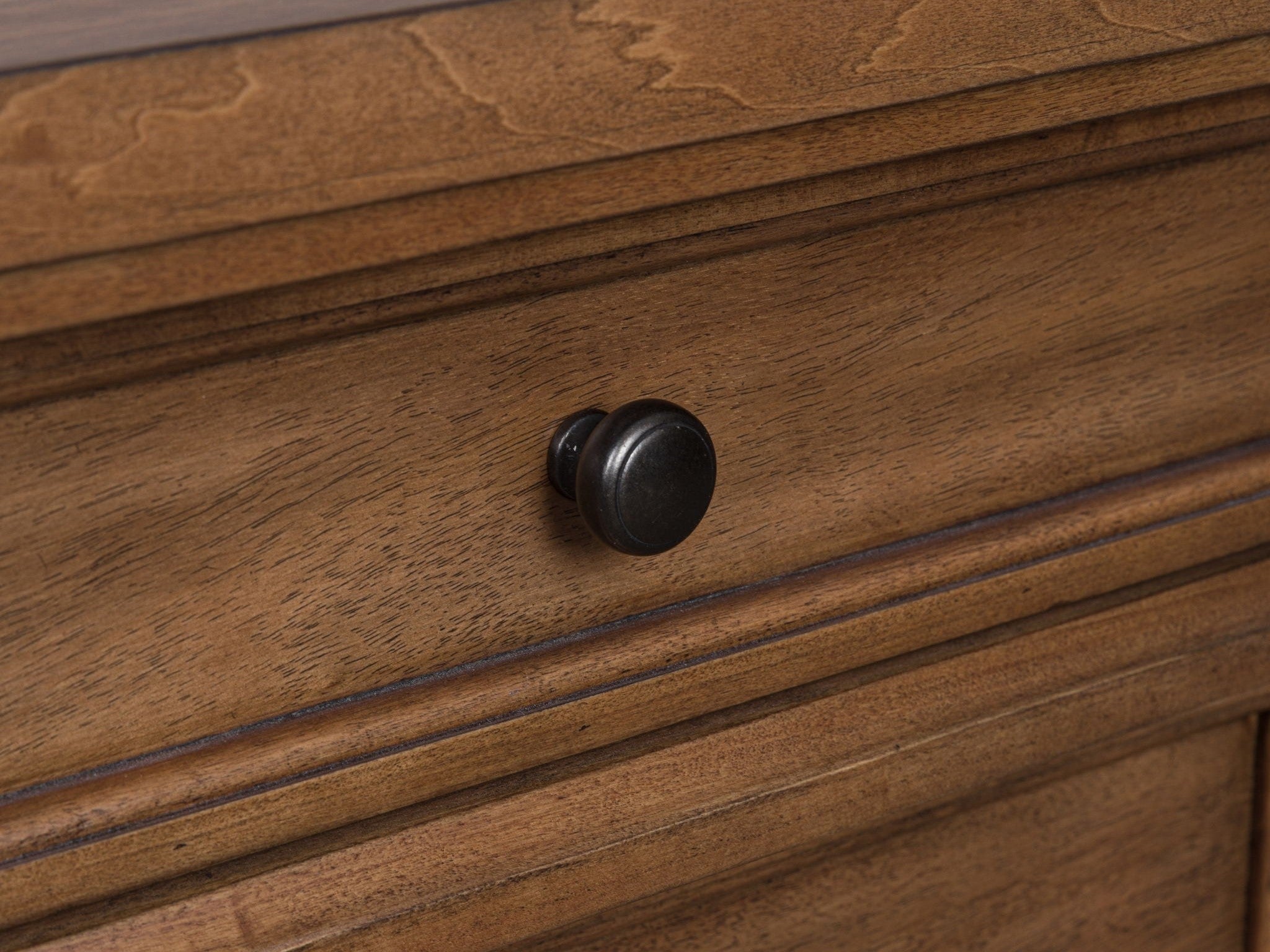 Chadworth - Dresser