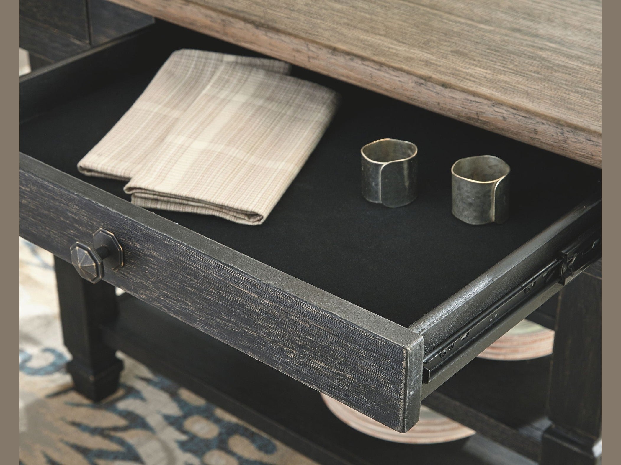 Tyler Creek - Dining Table Set