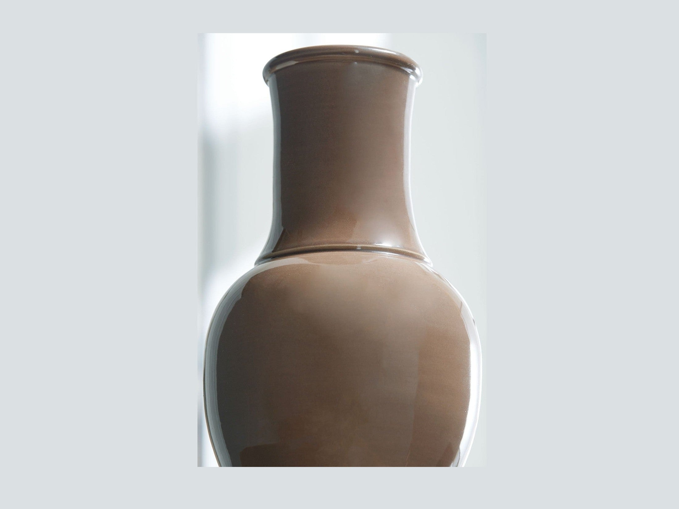 Tillmer - Vase - Brown