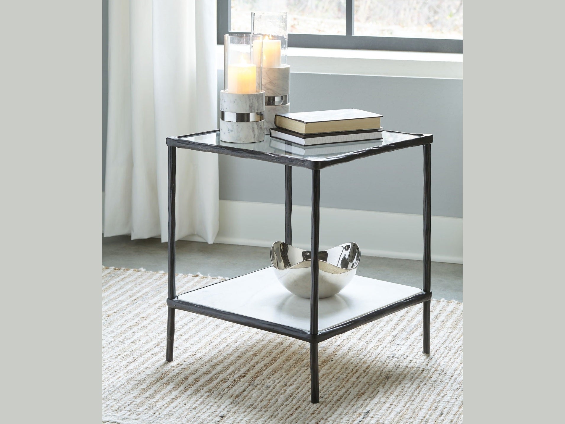 Ryandale - Accent Table
