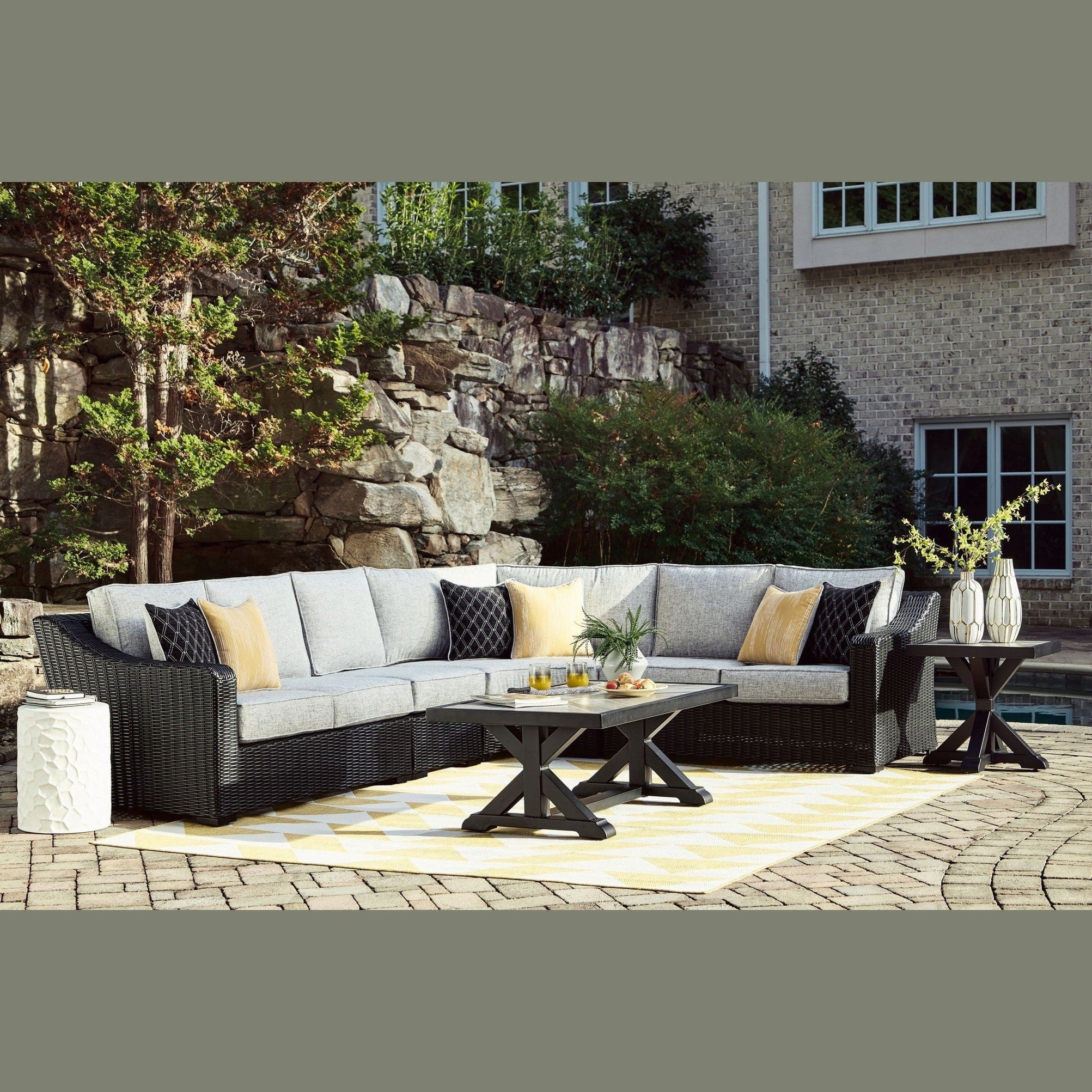 Beachcroft - Outdoor Sectional