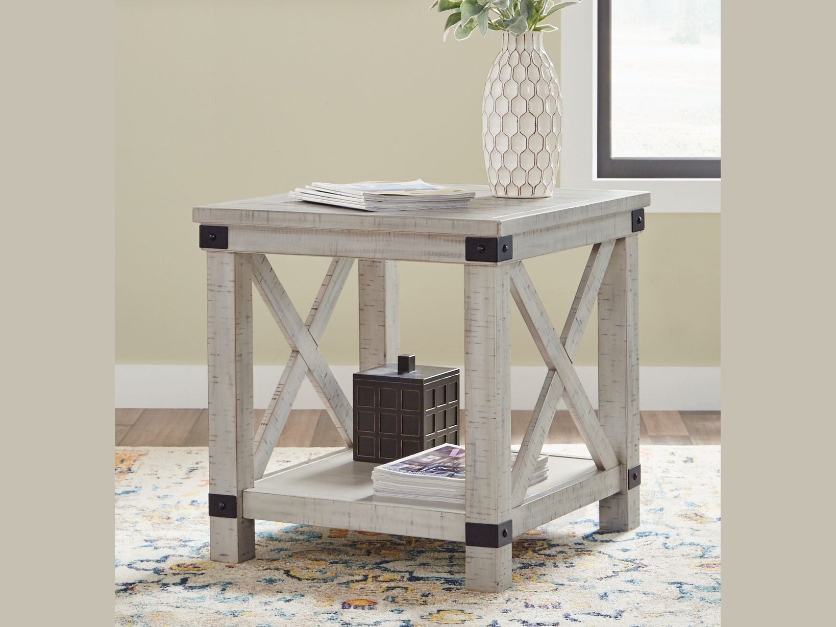 Carynhurst - Rectangular End Table - Whitewash
