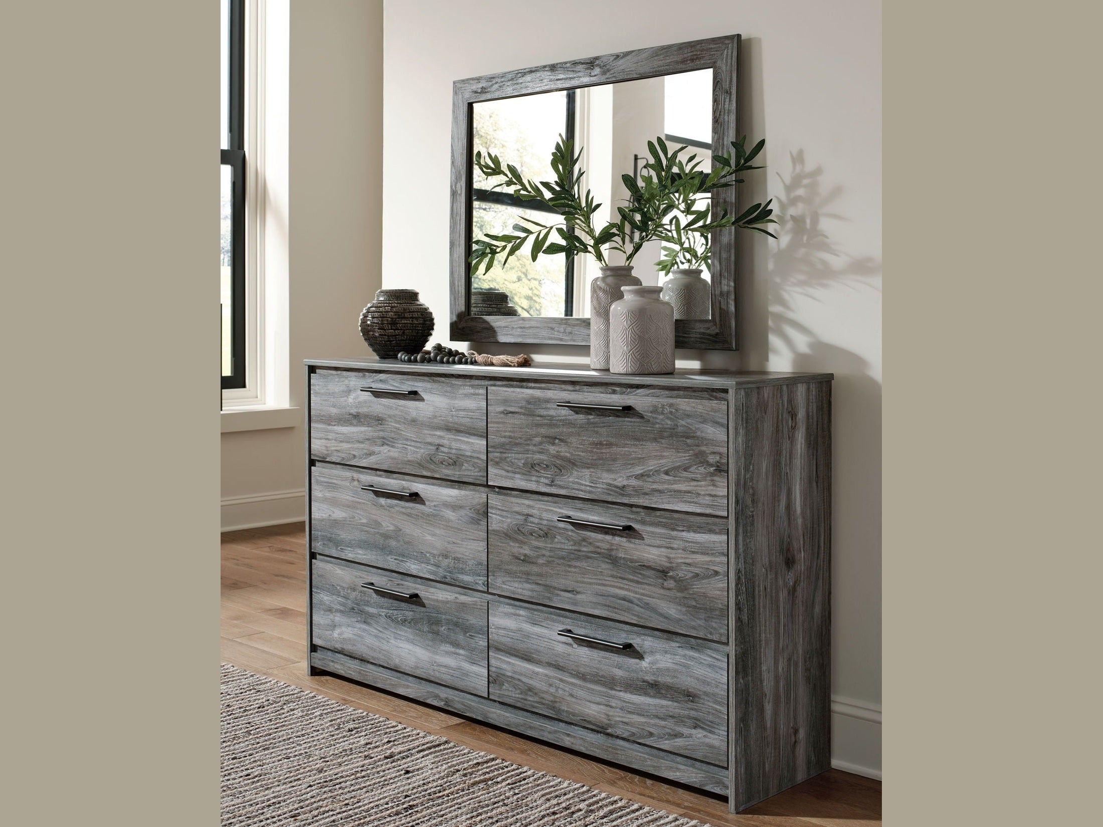 Baystorm - Six Smooth Drawer Dresser