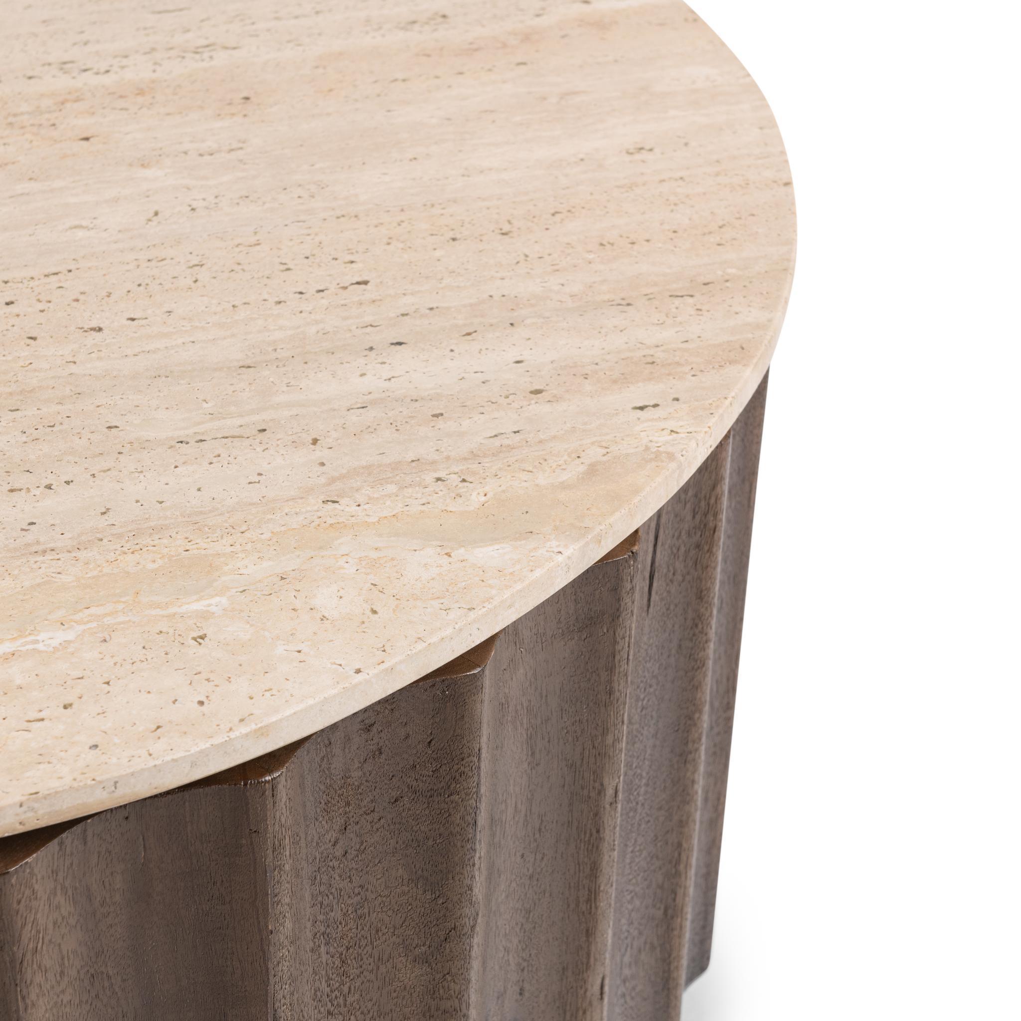 Baylee - Round Table
