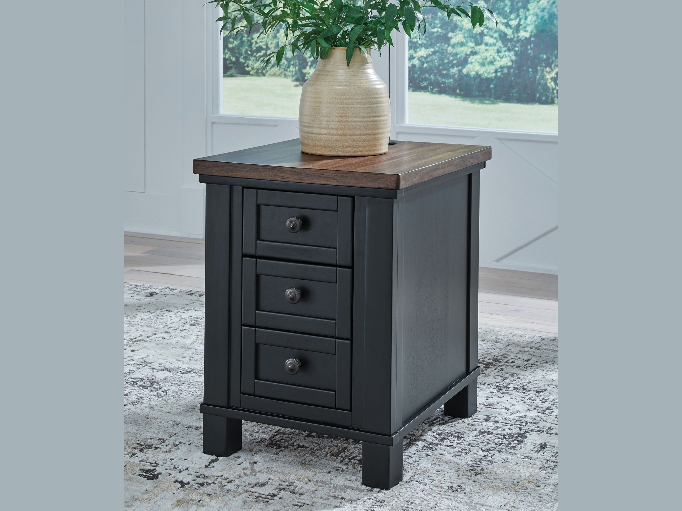 Wildenauer - Chair Side End Table - Brown / Black