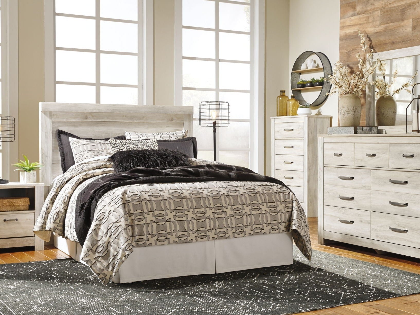 Bellaby - Panel Headboard With Bolt On Metal Frame