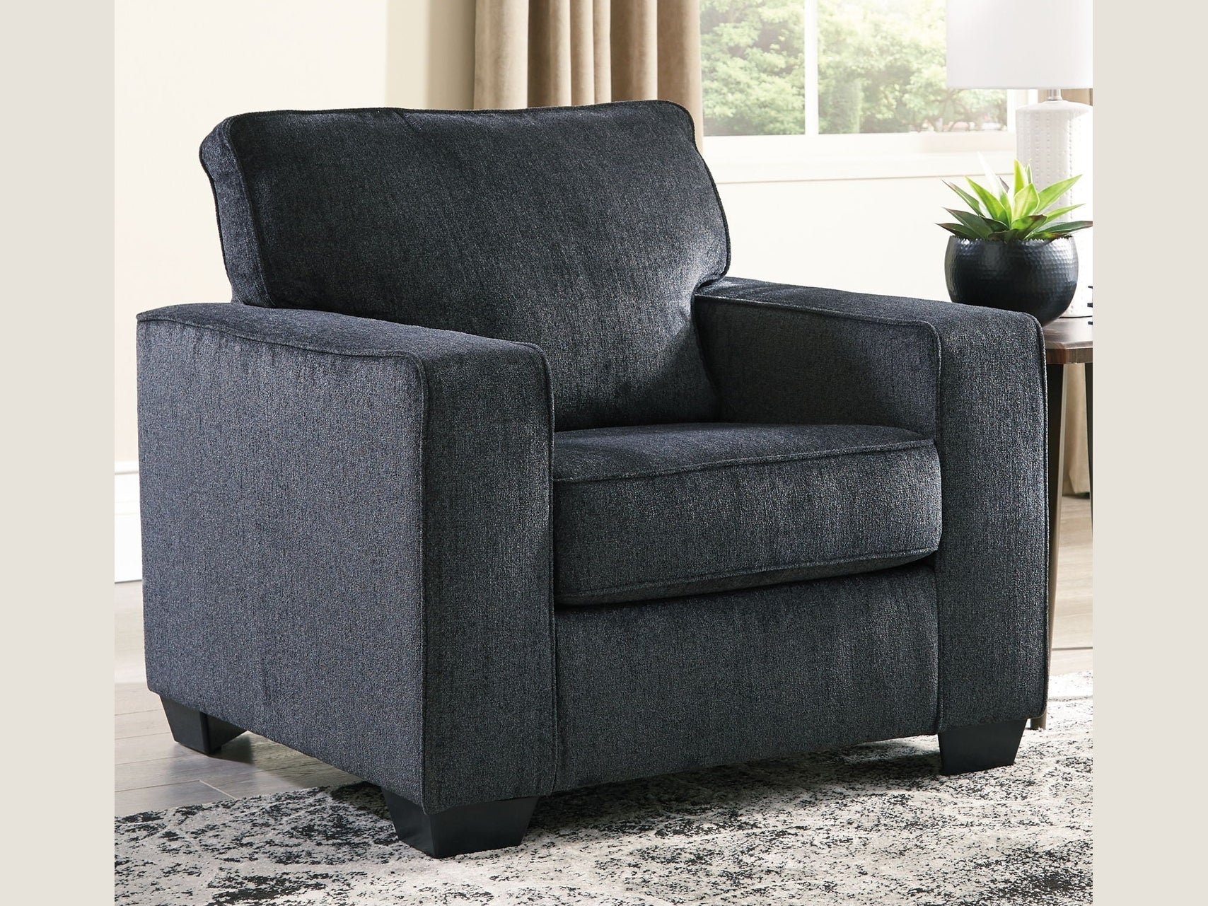 Altari - Arm Chair
